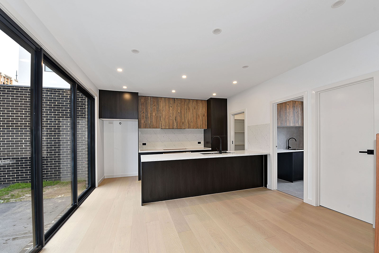 1/9 Green Street, Airport West, VIC 3042, Airport West - Thumbnail 5
