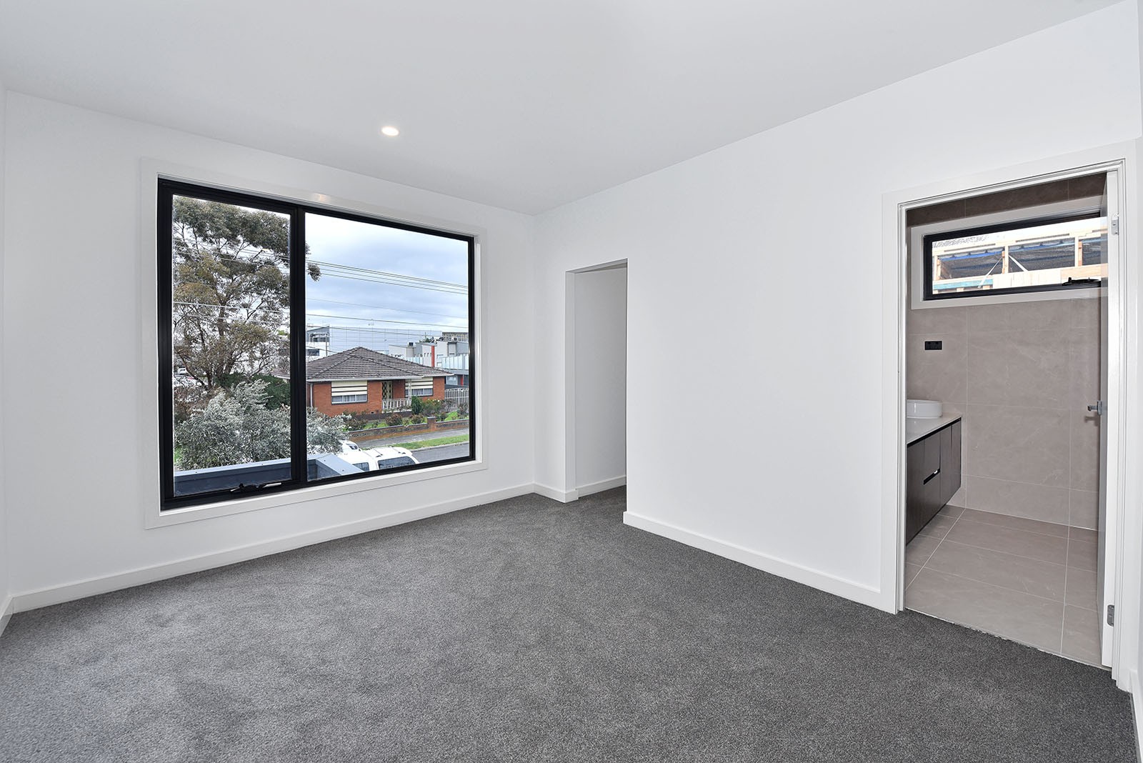 1/9 Green Street, Airport West, VIC 3042, Airport West - Thumbnail 2