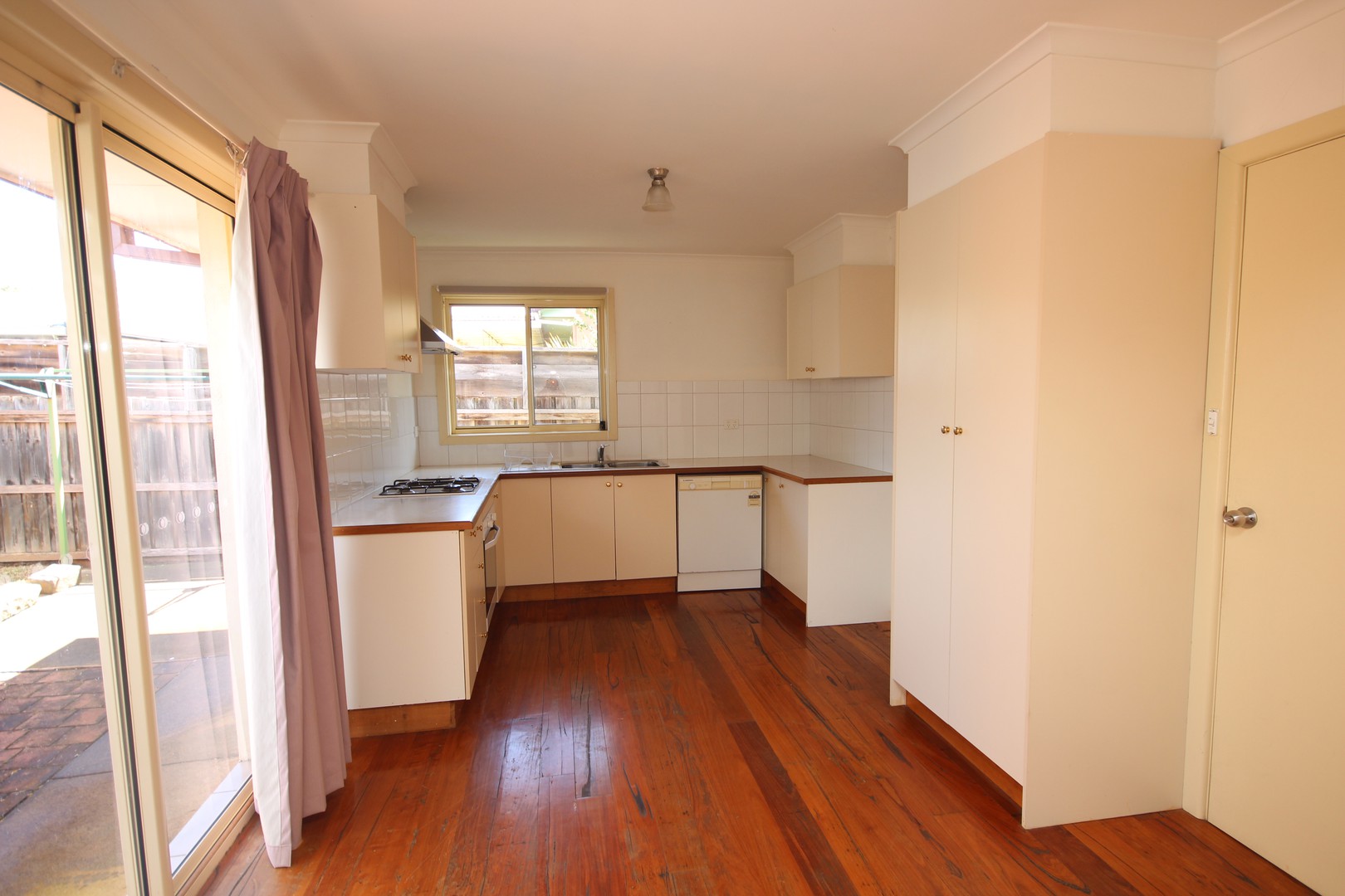 1/9 Konrads Crescent, Highton, VIC 3216, Highton - Thumbnail 6