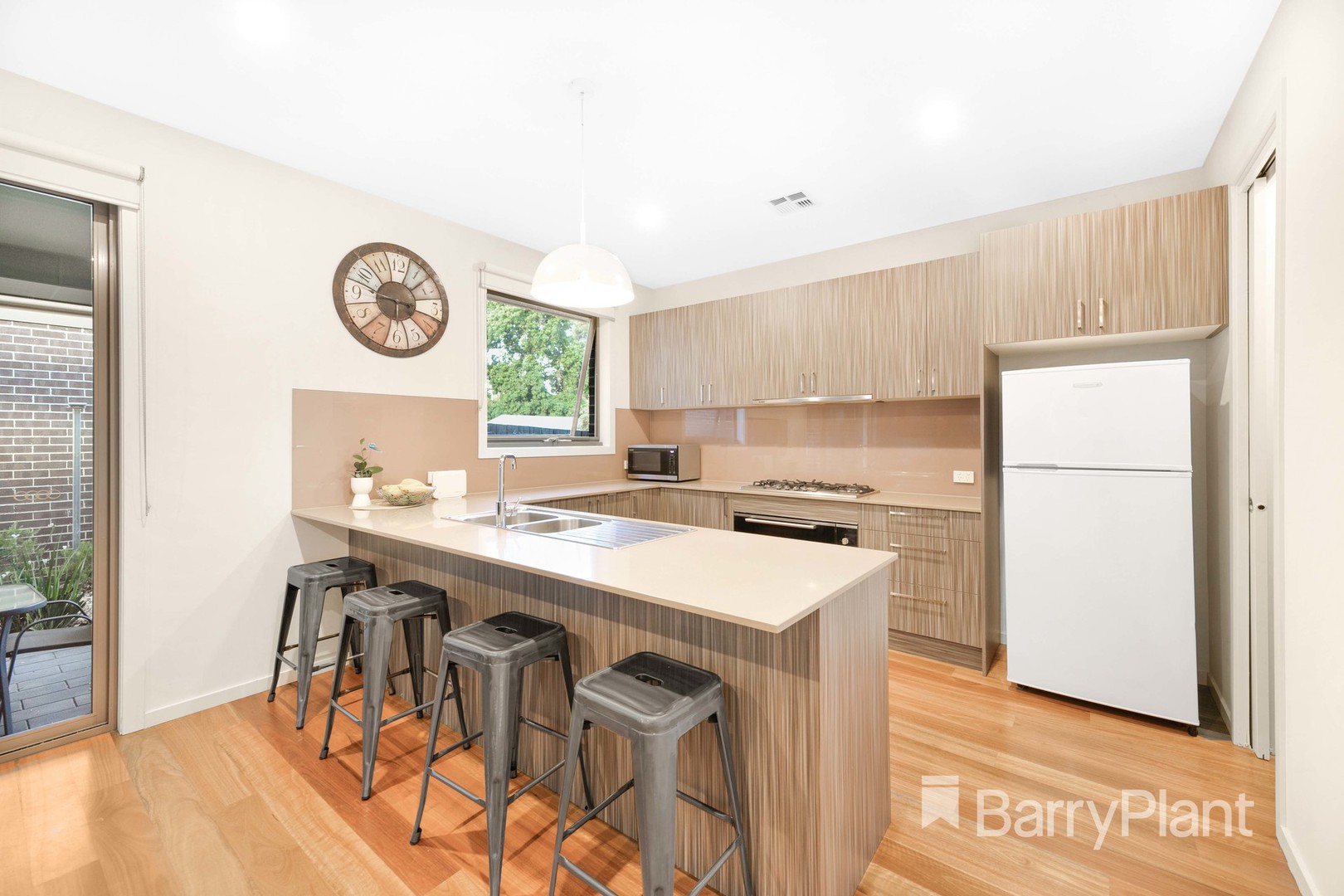 1/9 Morris Road, Croydon, VIC 3136 - Thumbnail 2 - 15/02/2022