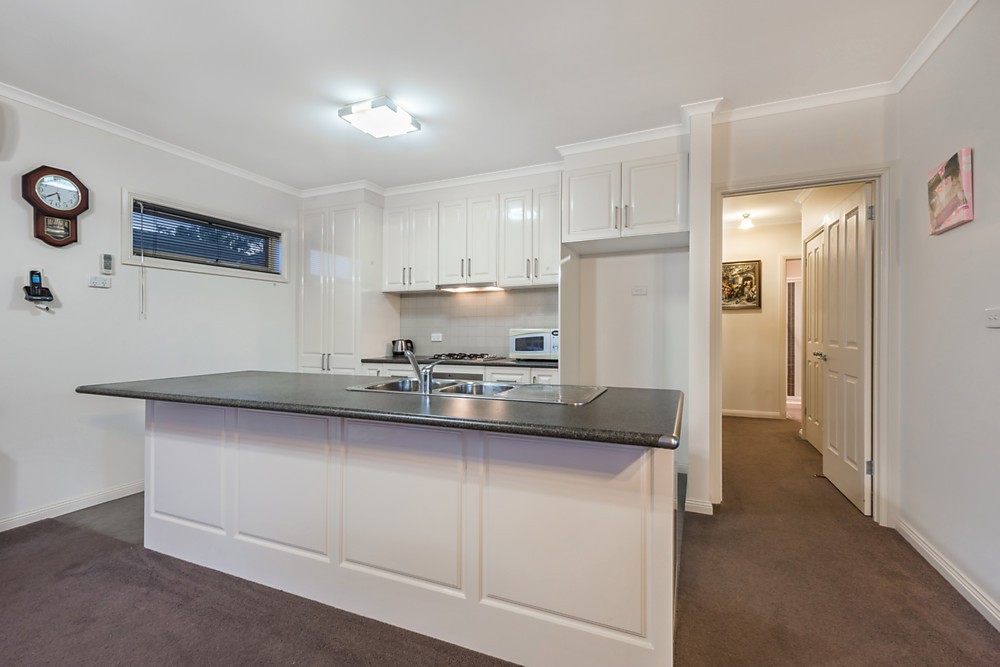 1/9 Patern Street, Highton, VIC 3216, Highton - Thumbnail 2