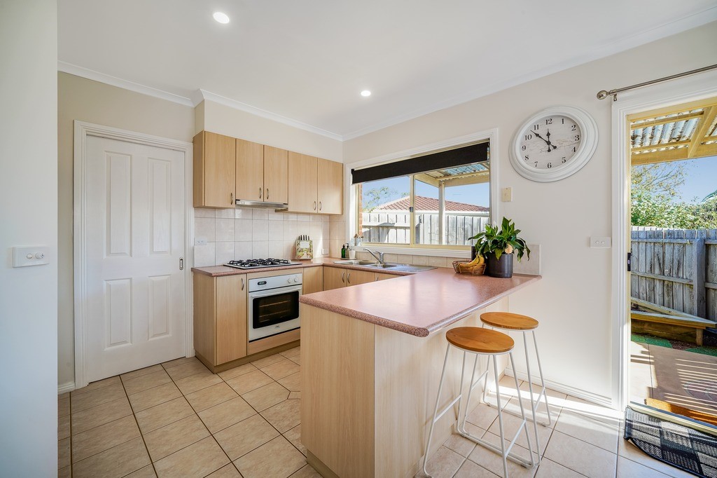 1/9 Rubens Court, Grovedale, VIC 3216, Grovedale - Thumbnail 2