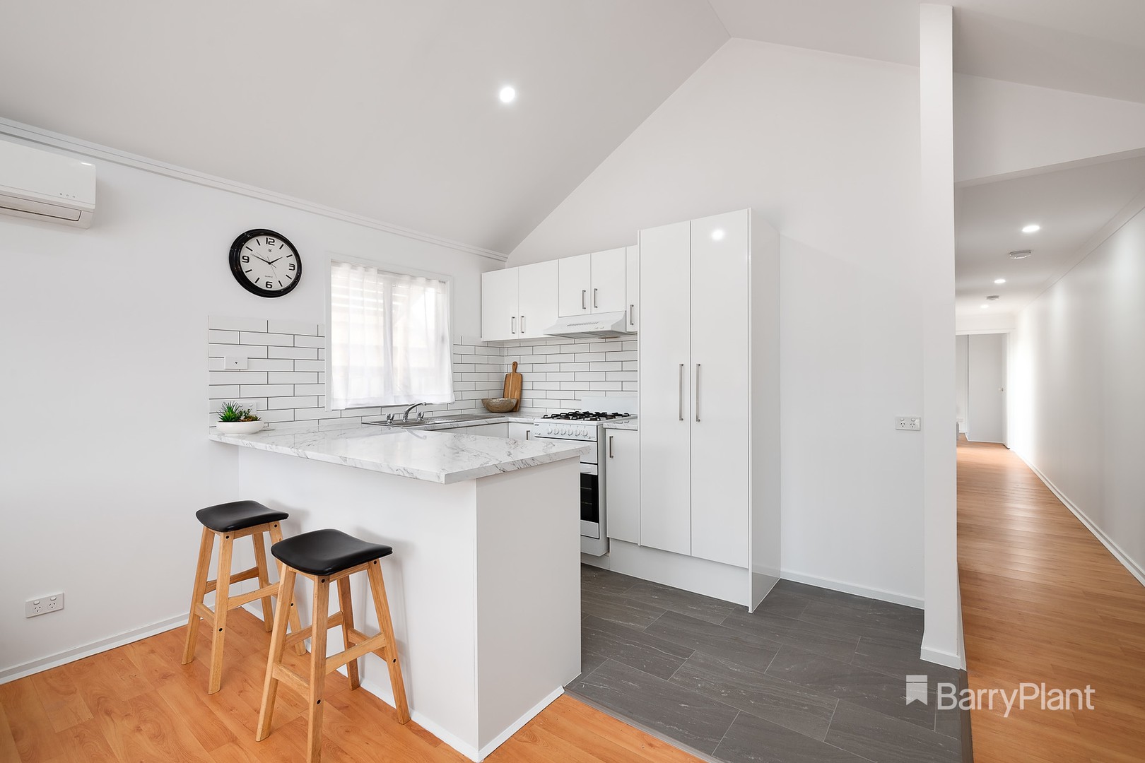 1/9 Sherwood Street, Hadfield, VIC 3046, Hadfield - Thumbnail 2