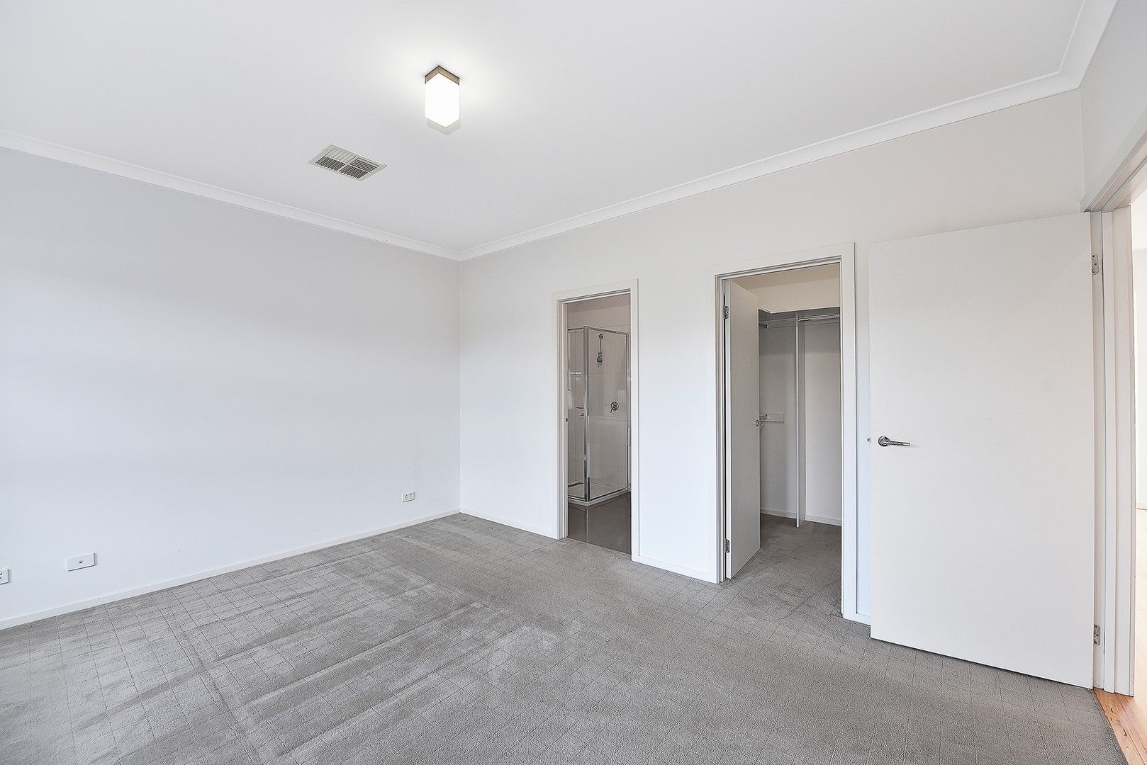 1/9 Treadwell Road, Niddrie, VIC 3042, Niddrie - Thumbnail 4
