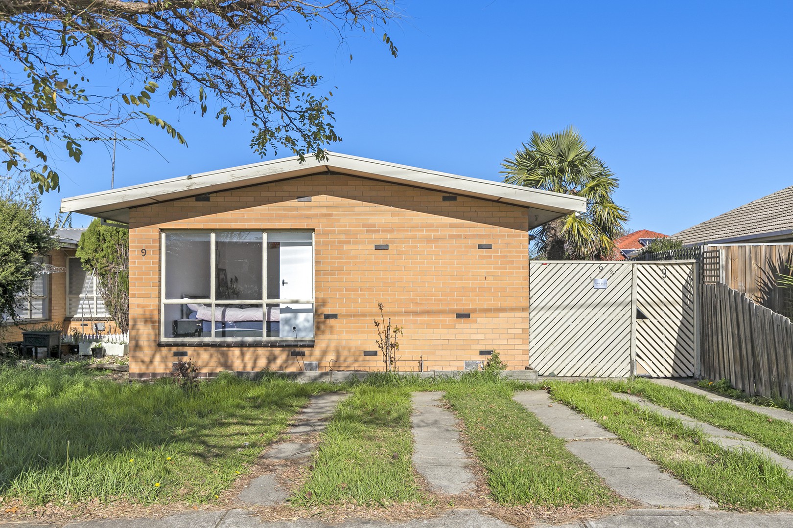 1/9 Waveney Street, ST ALBANS, 3021, St Albans - Thumbnail 2