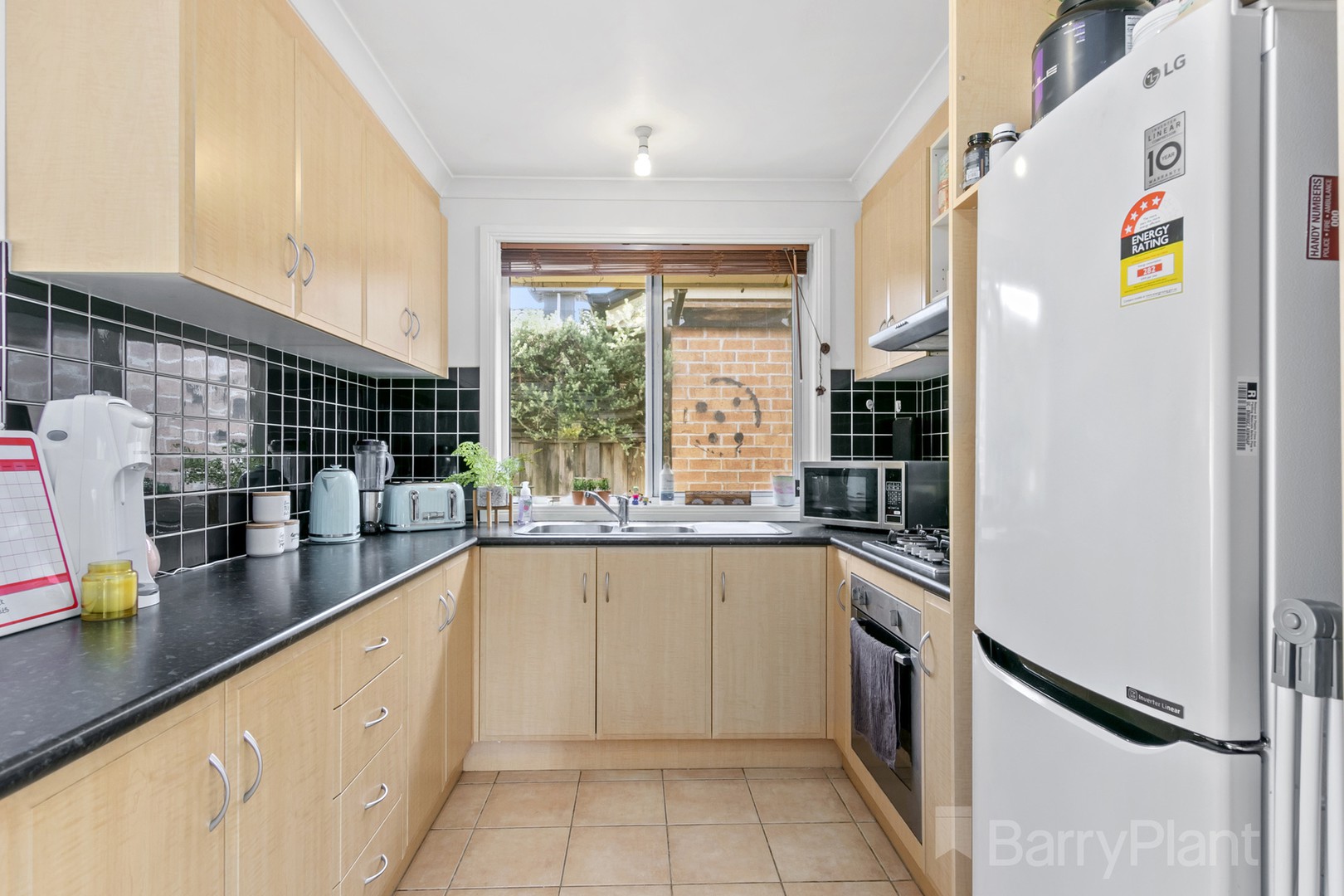 1/9 Wiltshire Avenue, Bayswater, VIC 3153, Bayswater - Thumbnail 3