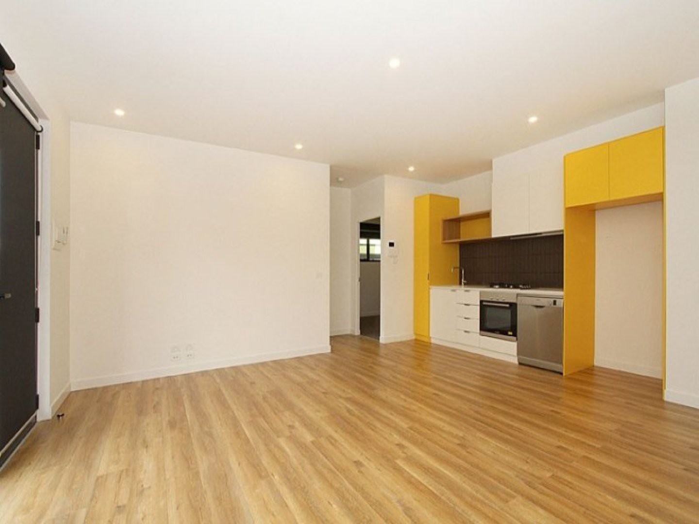 1/9 Zenith Rise, Bundoora, VIC 3083 - Thumbnail 1 - 17/12/2021