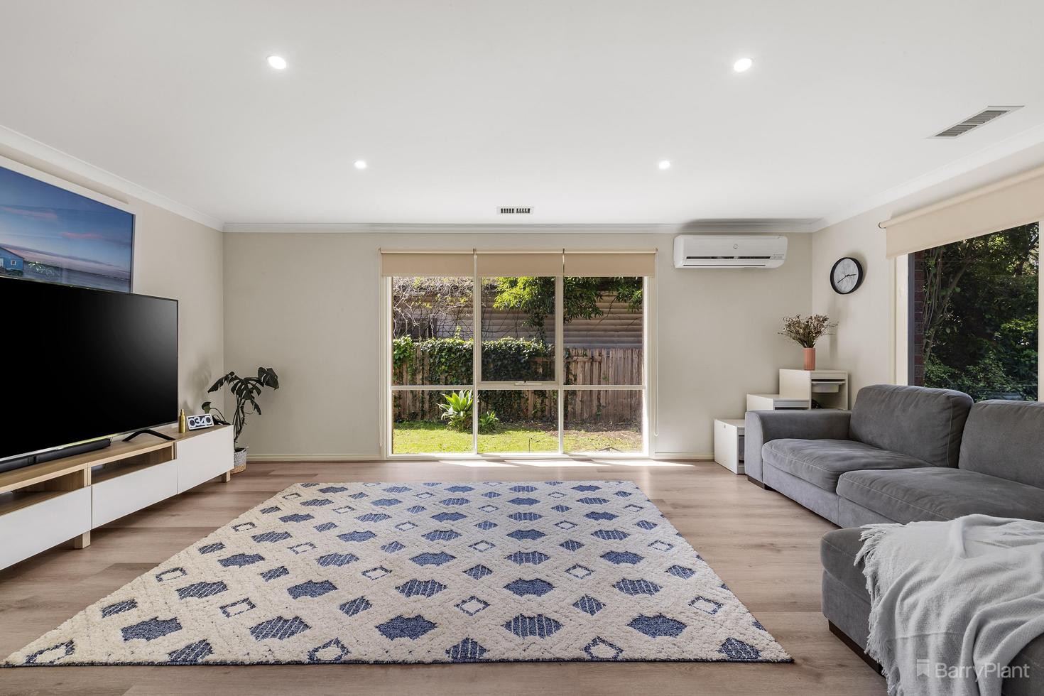 1/92 Springvale Road, Nunawading, VIC 3131, Nunawading - Thumbnail 2