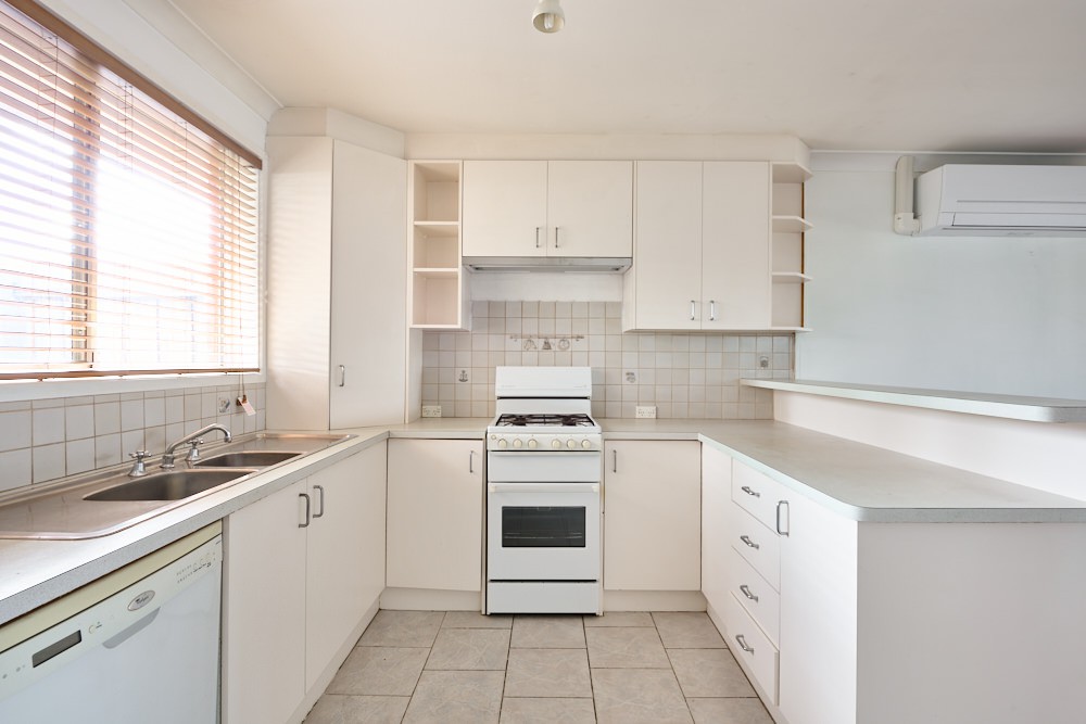 1/93 Bernard Street, Cheltenham, VIC 3192 - Thumbnail 2 - 27/03/2024