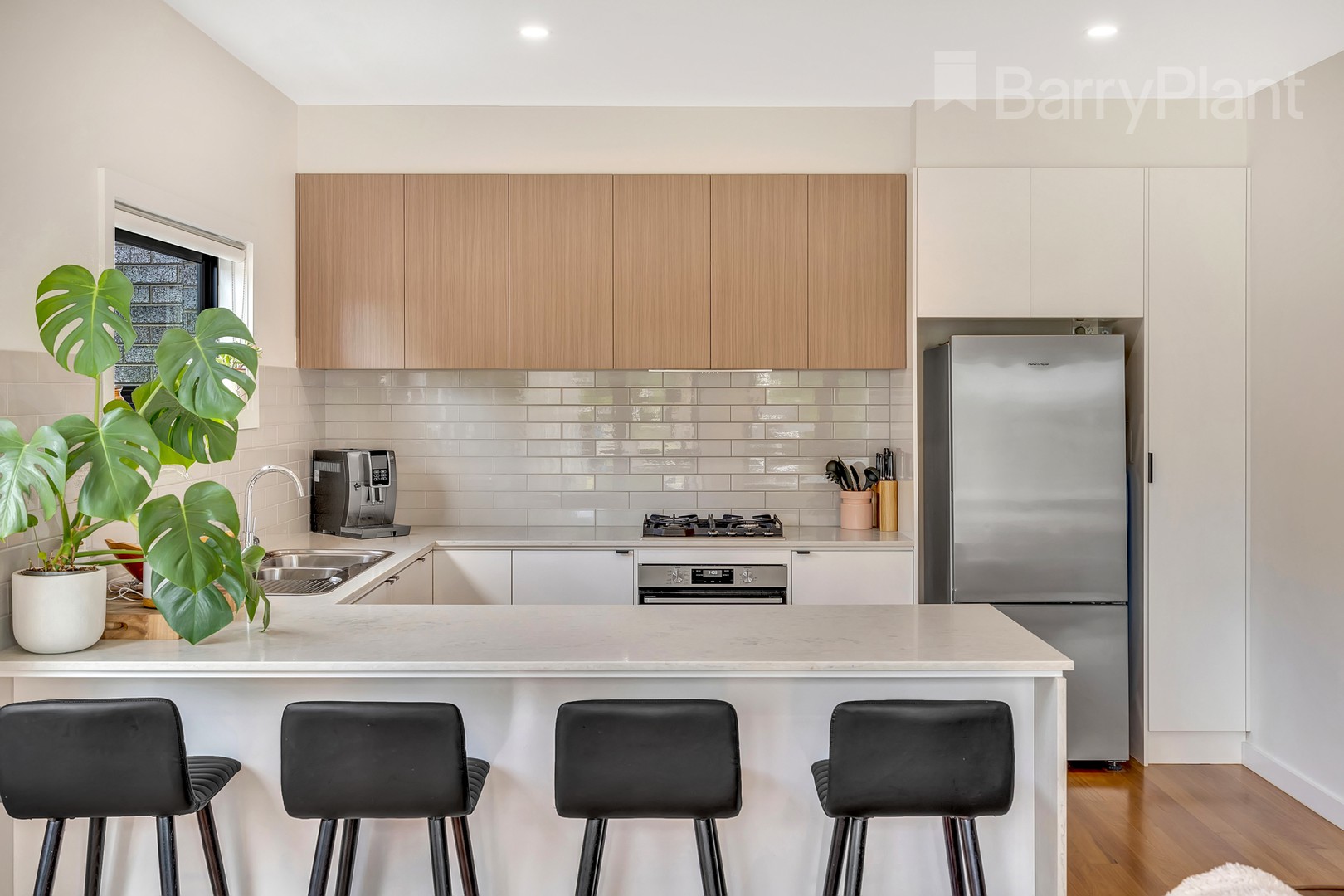 1/98 Barry Street, Reservoir, VIC 3073 - Thumbnail 2 - 20/03/2023