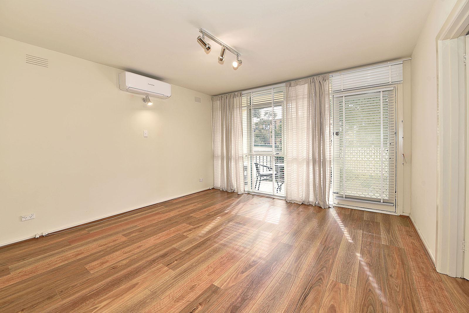 1/99 Glass Street, Essendon, VIC 3040, Essendon - Thumbnail 2
