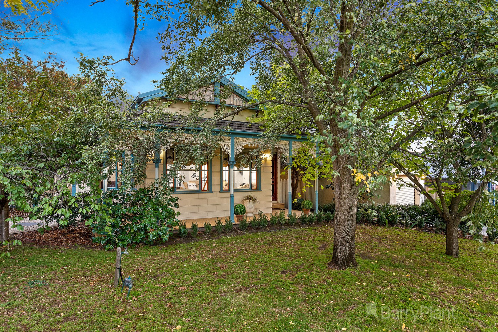 1 Adelaide Close, Berwick, VIC 3806, Berwick - Thumbnail 2