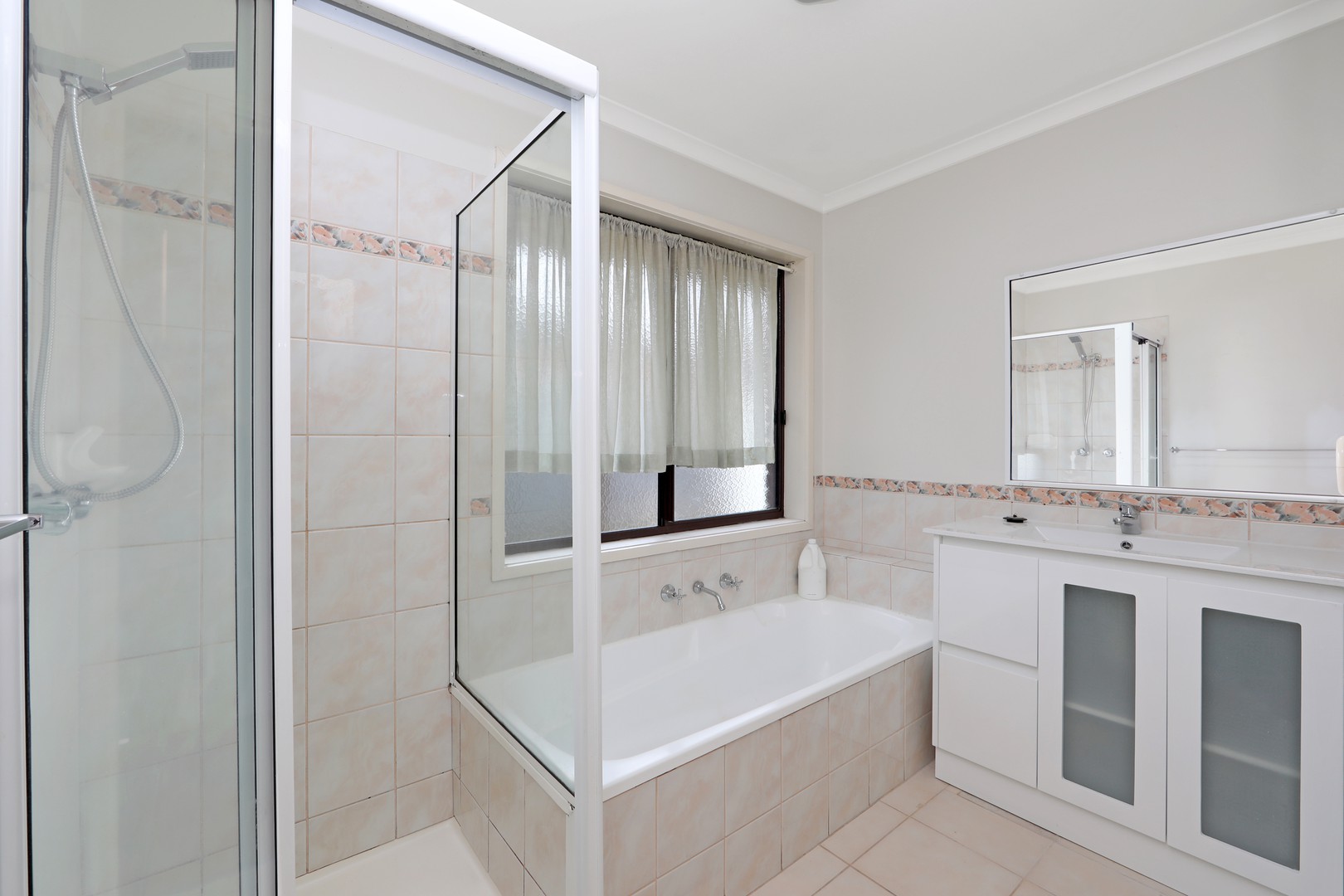 1 Adrian Place, Rowville, VIC 3178, Rowville - Thumbnail 6