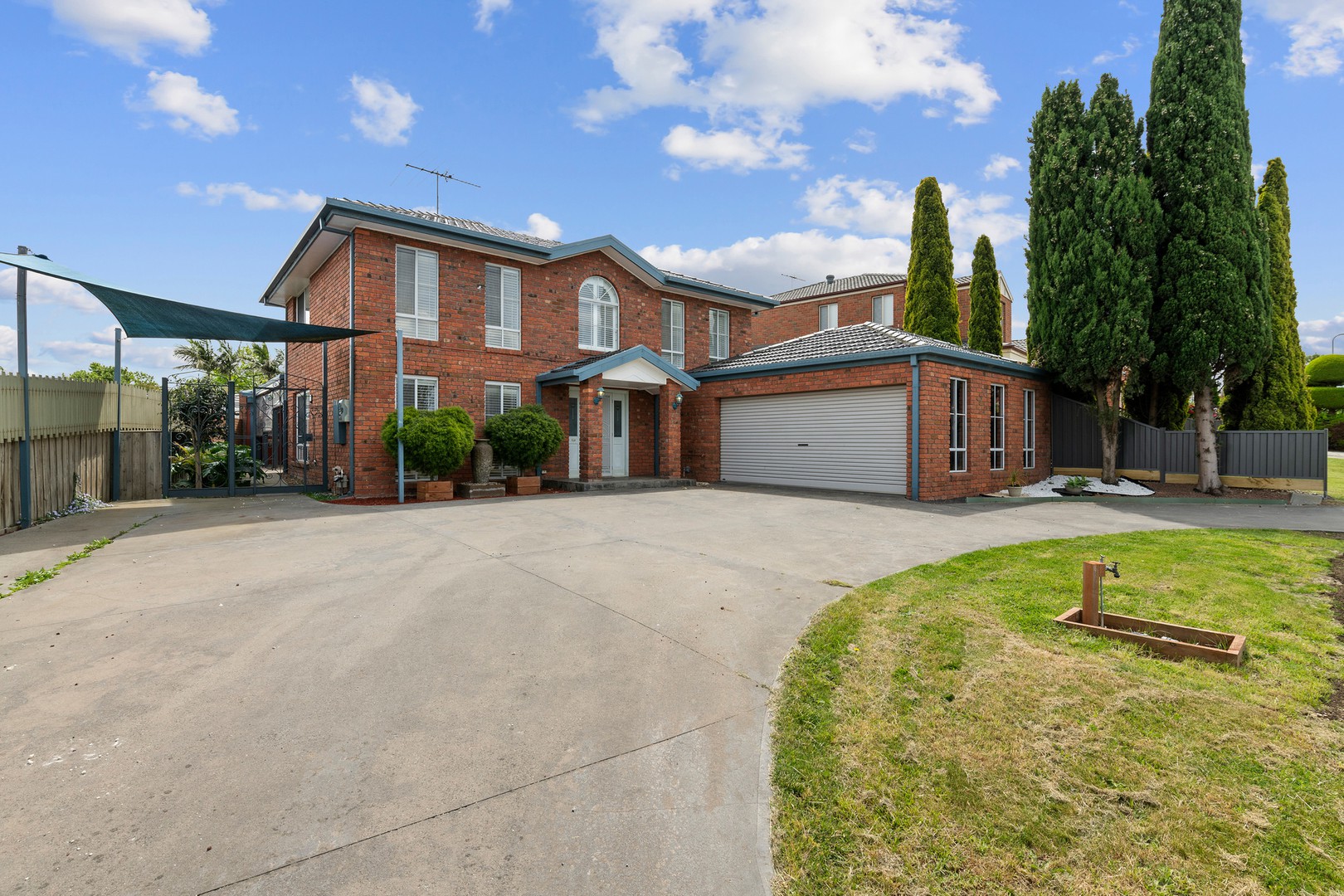 1 Ainsleigh Court, Narre Warren, VIC 3805, Narre Warren - Thumbnail 2