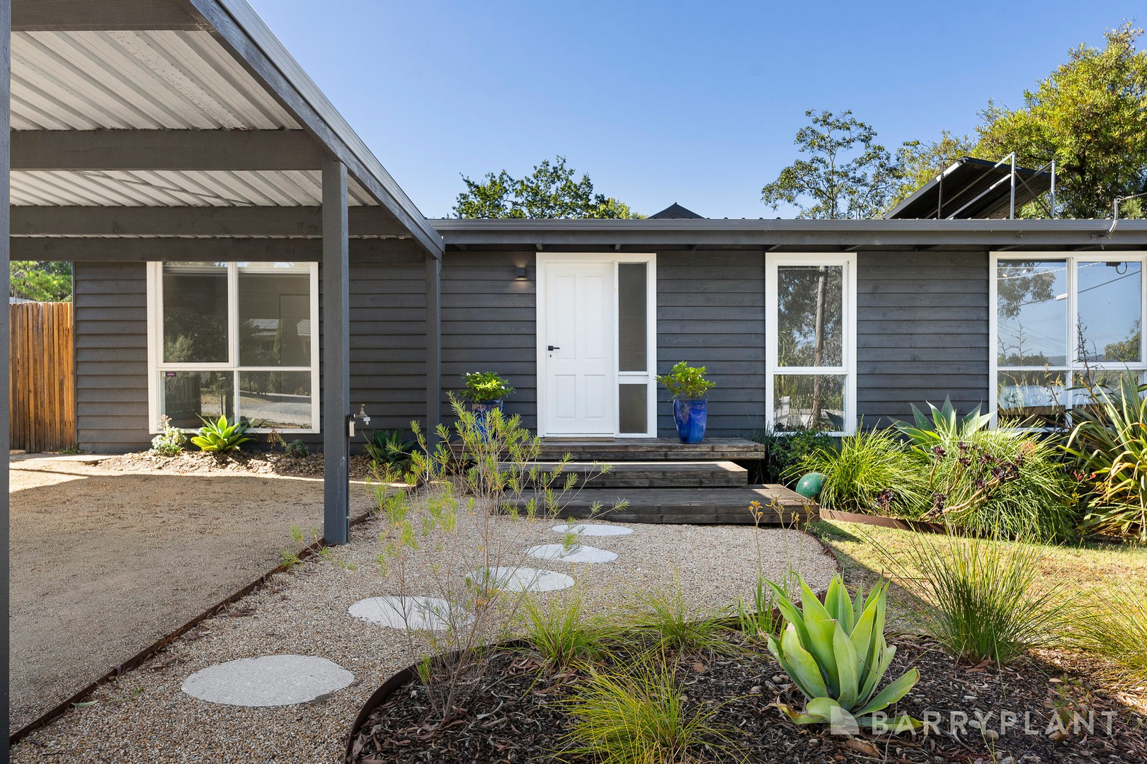 1 Aloah Street East, Bayswater North, VIC 3153 - Thumbnail 2 - 30/01/2025