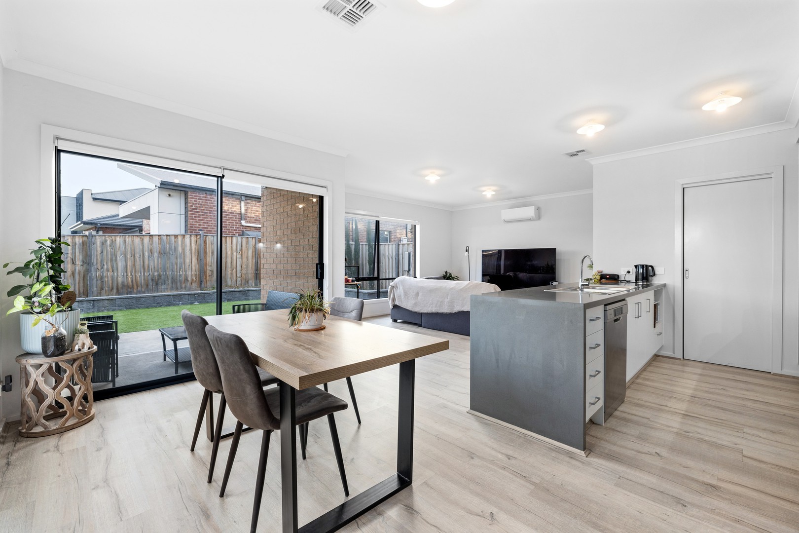 1 Angul Parade, Deanside, VIC 3336, Deanside - Thumbnail 5