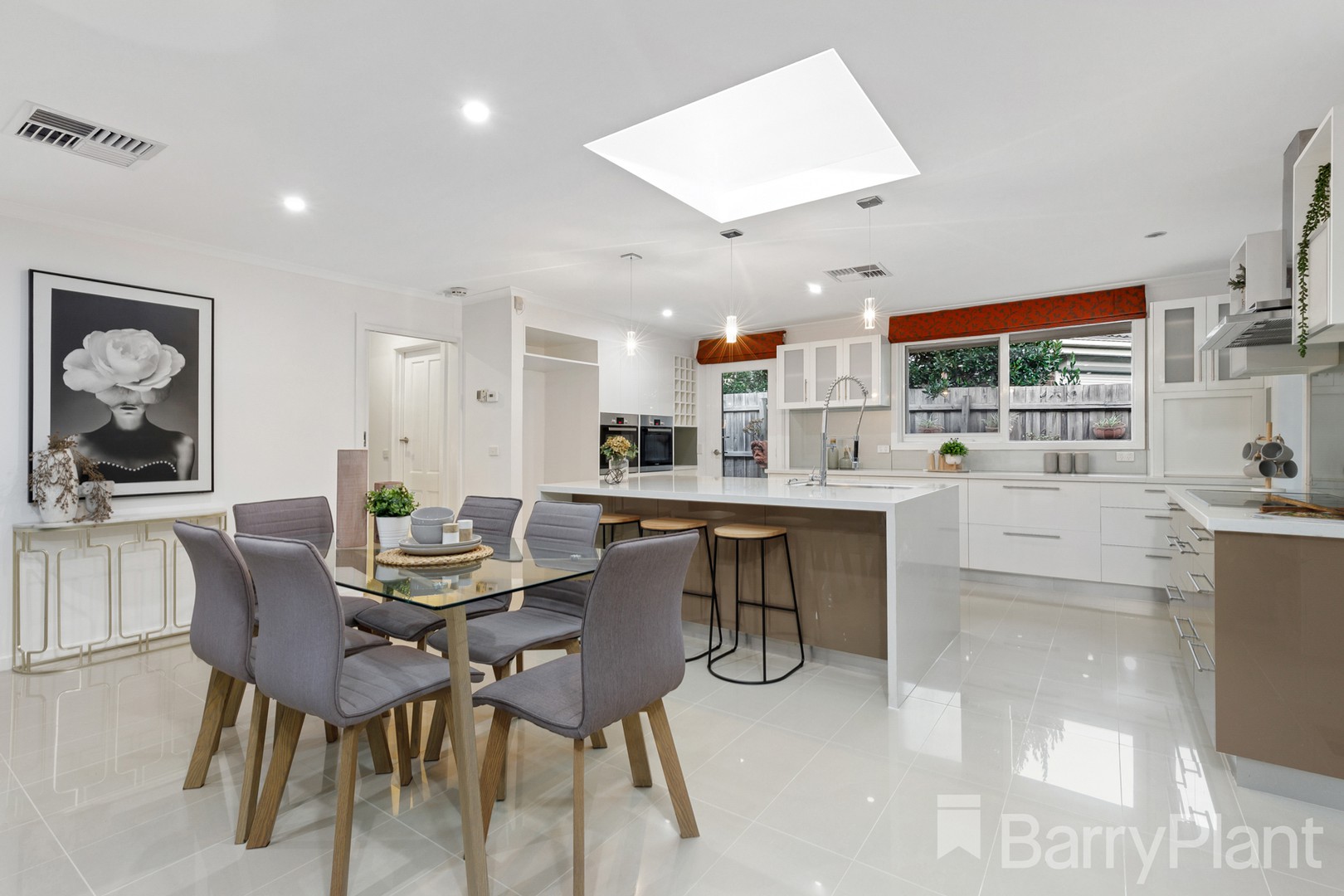 1 Ashton Close, Mill Park, VIC 3082, Mill Park - Thumbnail 3