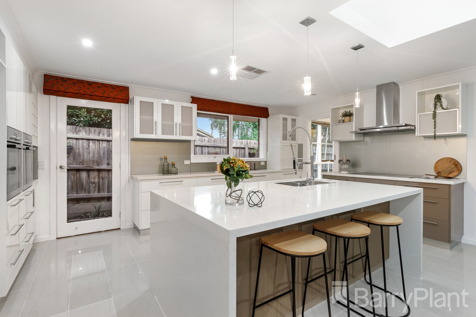 1 Ashton Close, Mill Park, VIC 3082, Mill Park - Thumbnail 4