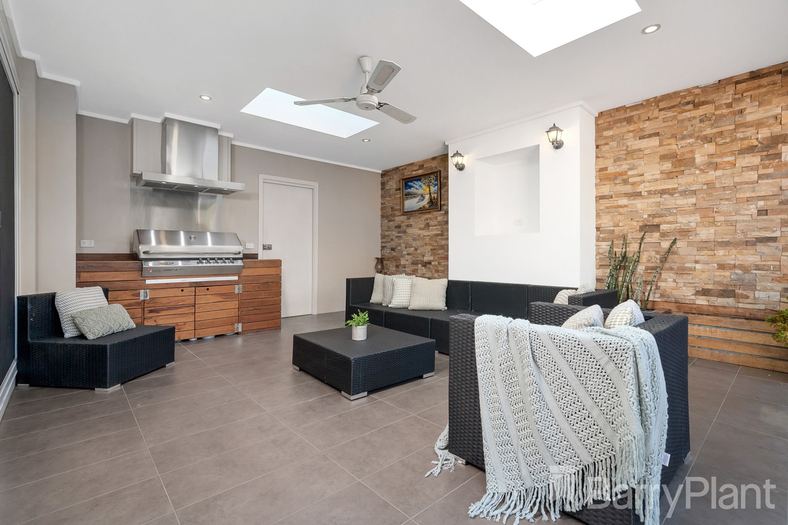 1 Ashton Close, Mill Park, VIC 3082, Mill Park - Thumbnail 8