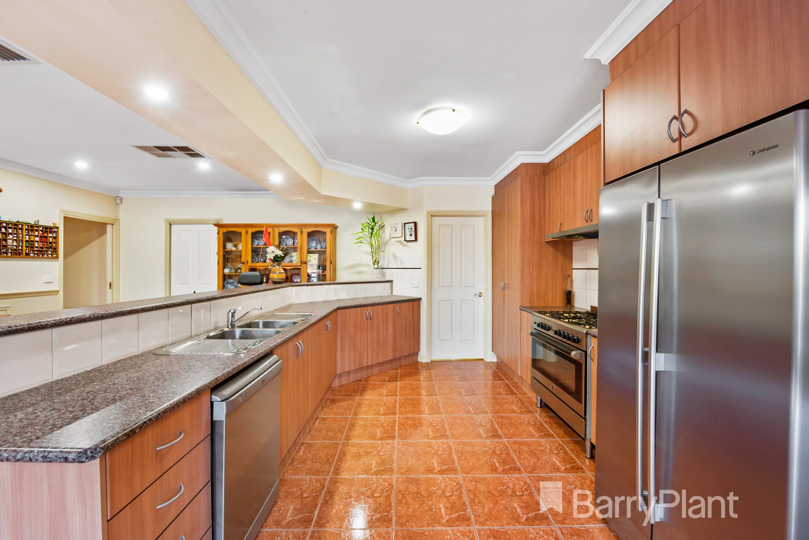 1 Avon Court, Werribee, VIC 3030, Werribee - Thumbnail 3