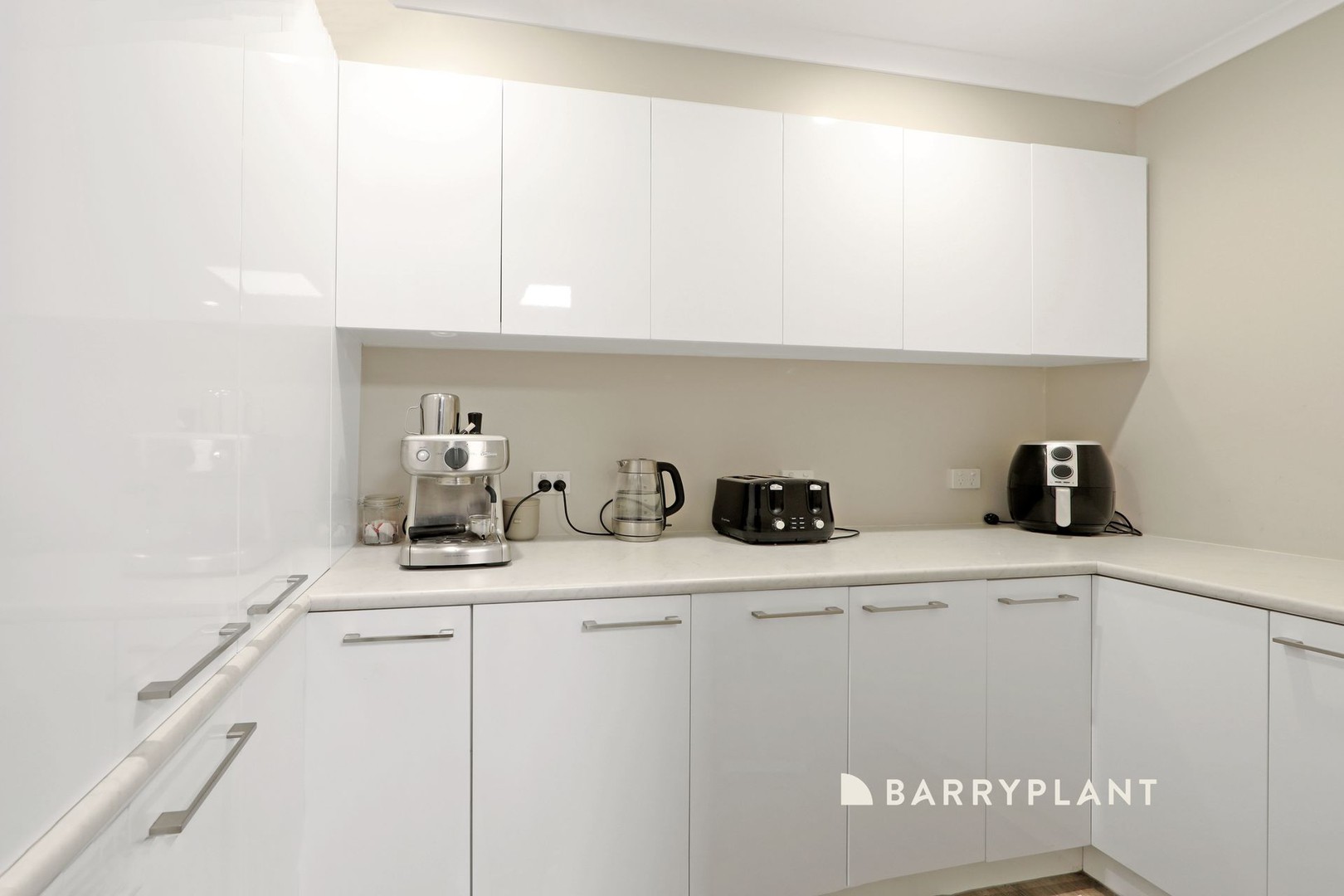 1 Baringa Court, Rowville, VIC 3178, Rowville - Thumbnail 3