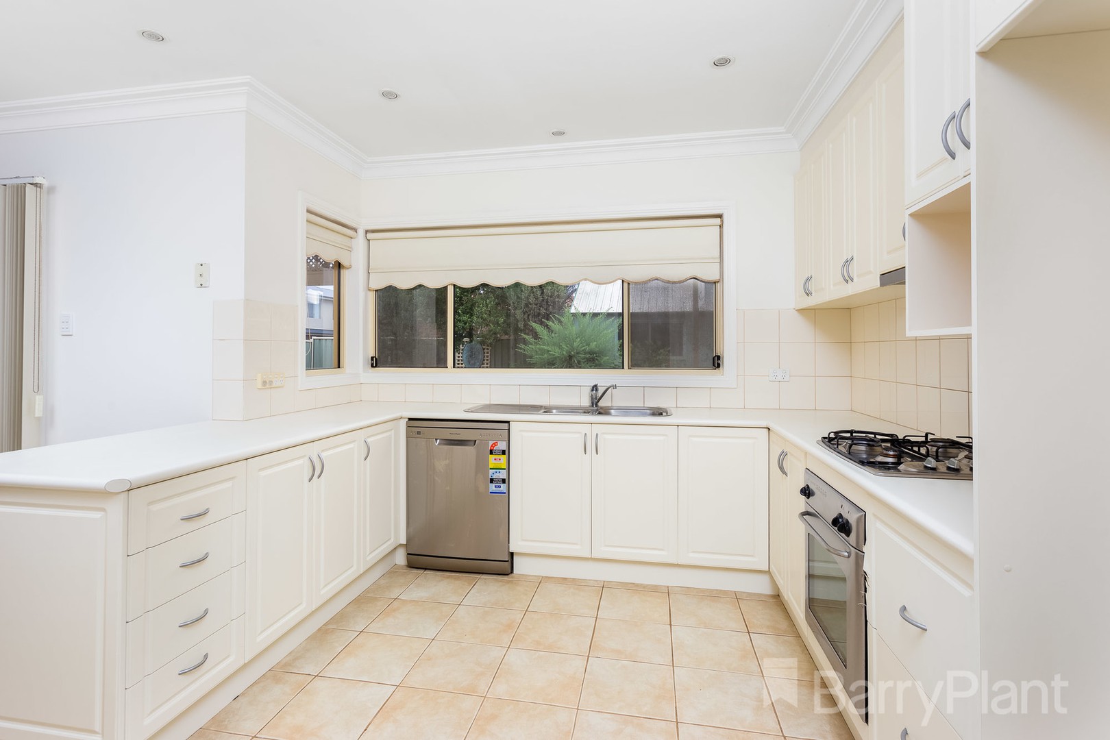 1 Barrington Terrace, Point Cook, VIC 3030, Point Cook - Thumbnail 6