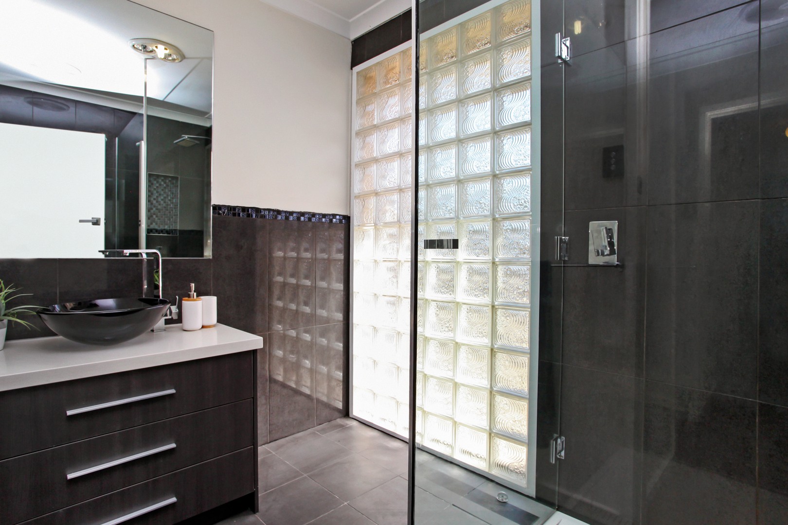 1 Bega Court, Gladstone Park, VIC 3043, Gladstone Park - Thumbnail 6