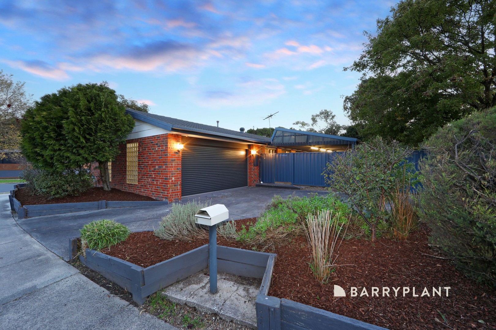 1 Bellfield Drive, Lysterfield, VIC 3156 - Thumbnail 2 - 14/05/2026