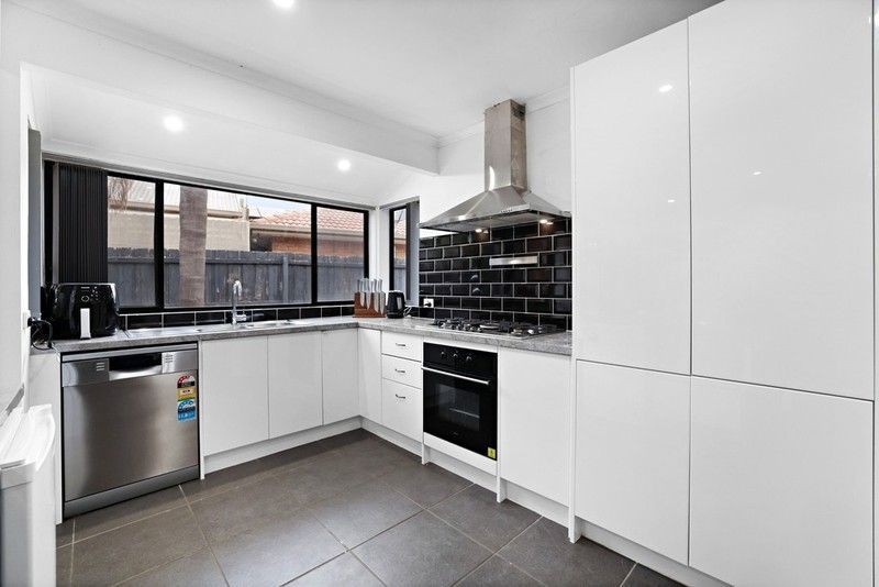 1 Berberis Place, Hoppers Crossing, VIC 3029, Hoppers Crossing - Thumbnail 3