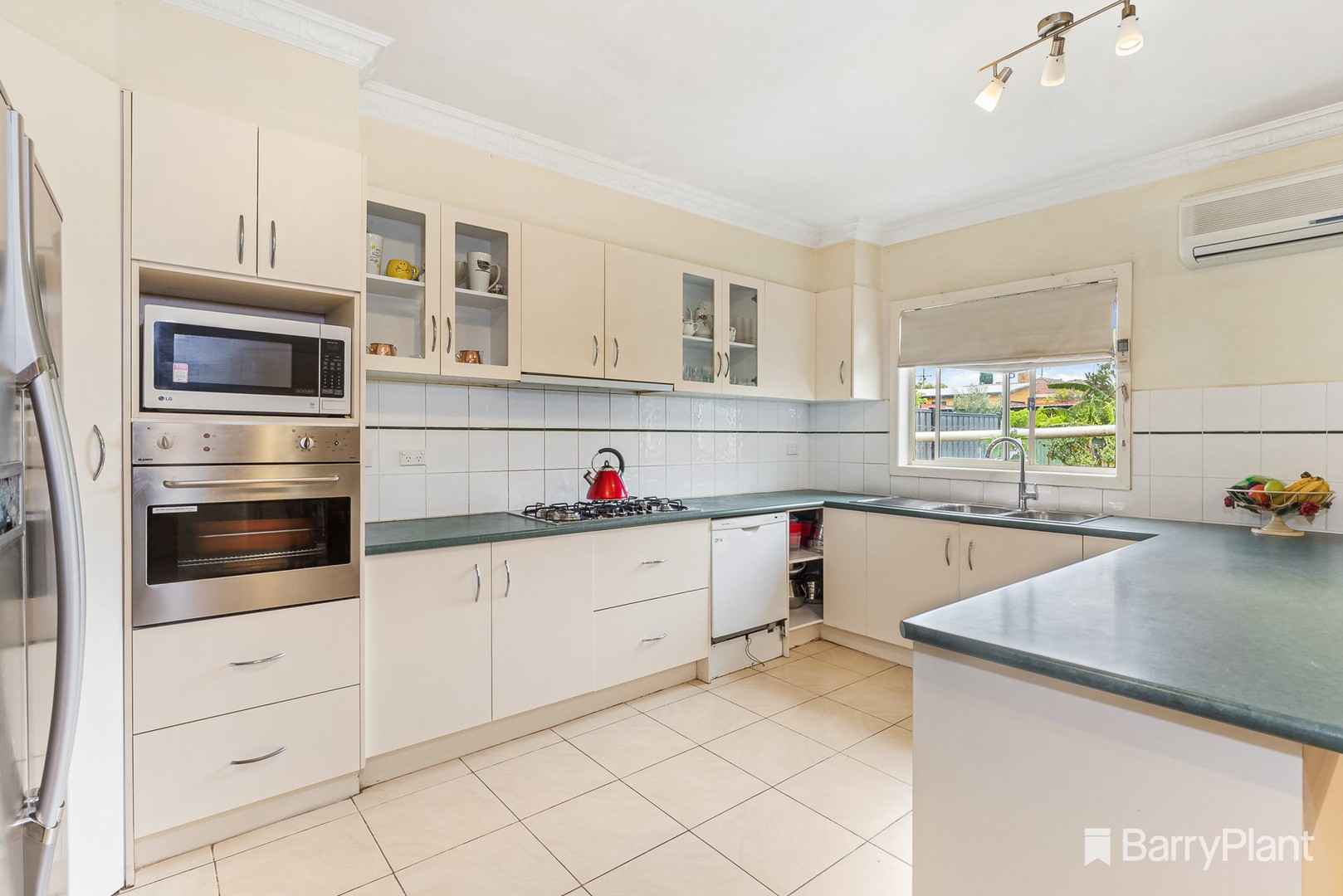 1 Bess Court, Dandenong, VIC 3175, Dandenong - Thumbnail 2