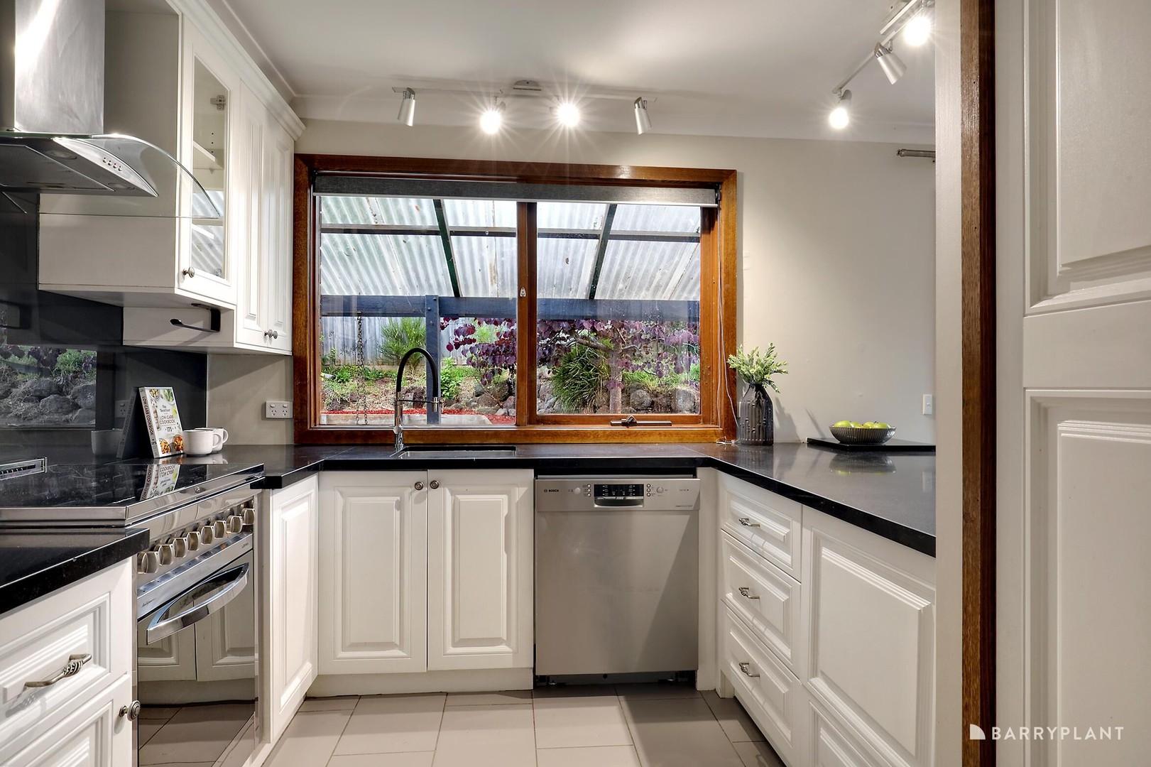 1 Birdwood Avenue, Cockatoo, VIC 3781, Cockatoo - Thumbnail 5