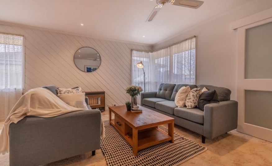 1 Blaxland Road, Melton South, VIC 3338 - Thumbnail 2 - 07/03/2025