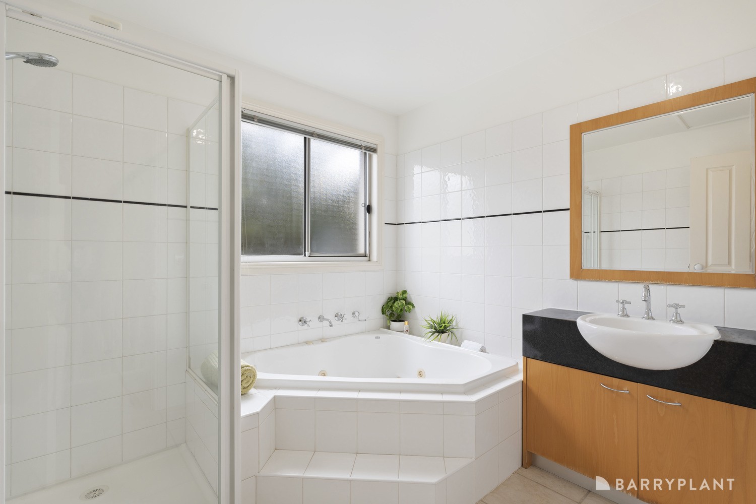 1 Bluestone Court, South Morang, VIC 3752, South Morang - Thumbnail 6