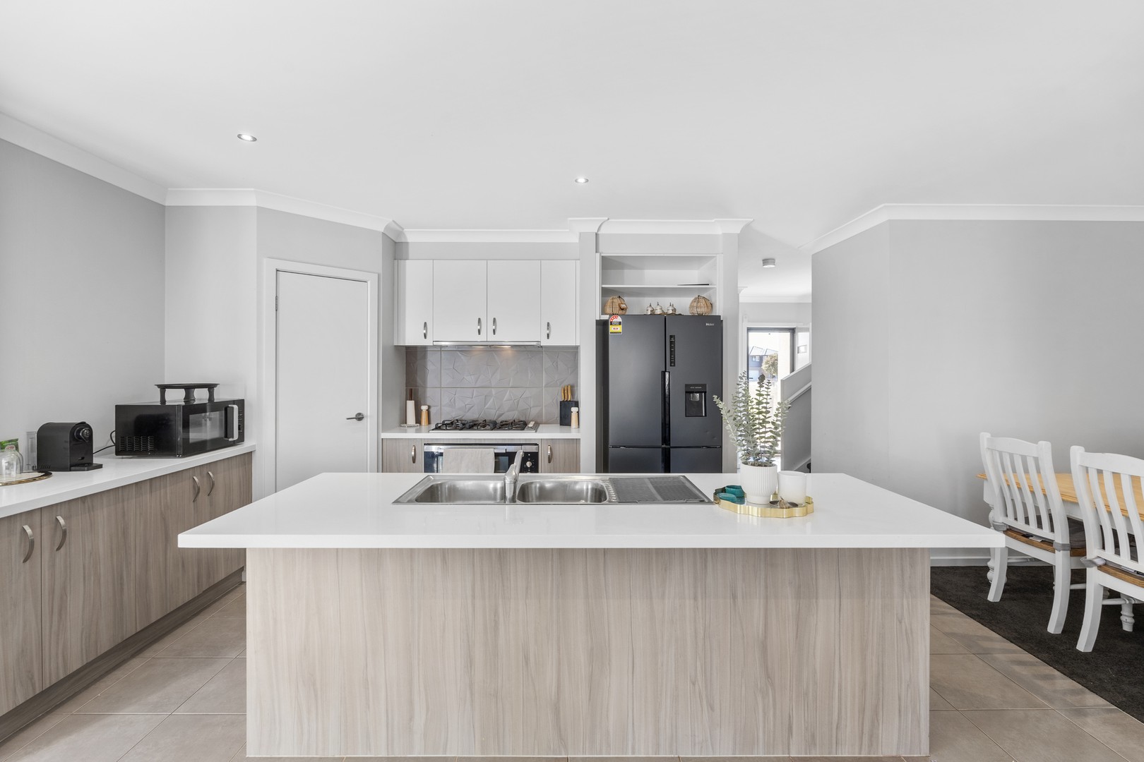 1 Bohr Walk, Fraser Rise, VIC 3336 - Thumbnail 2 - 28/11/2025