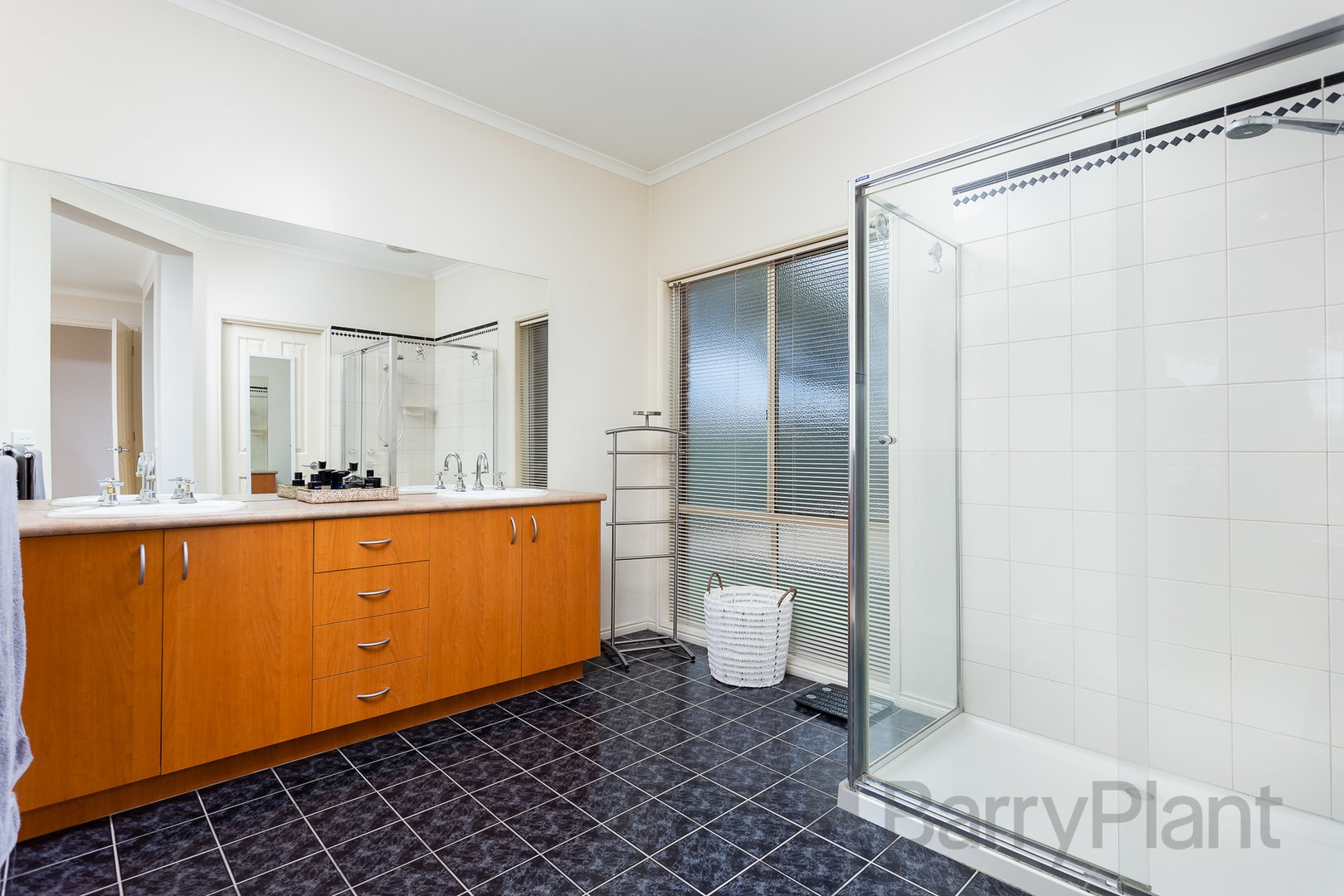 1 Brampton Close, Point Cook, VIC 3030, Point Cook - Thumbnail 6