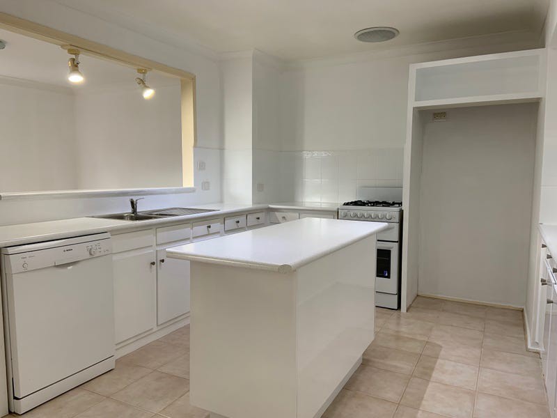 1 Bronhill Road, Ringwood East, VIC 3135, Ringwood East - Thumbnail 4