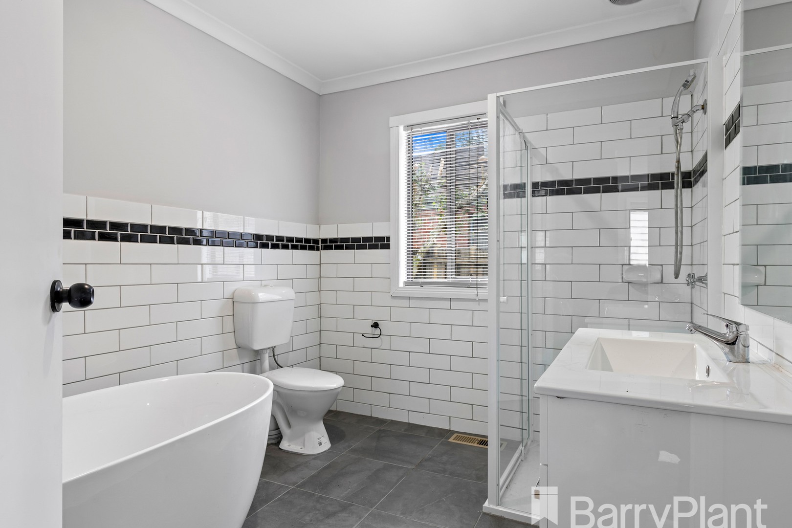 1 Burnbank Street, Lake Wendouree, VIC 3350, Lake Wendouree - Thumbnail 7