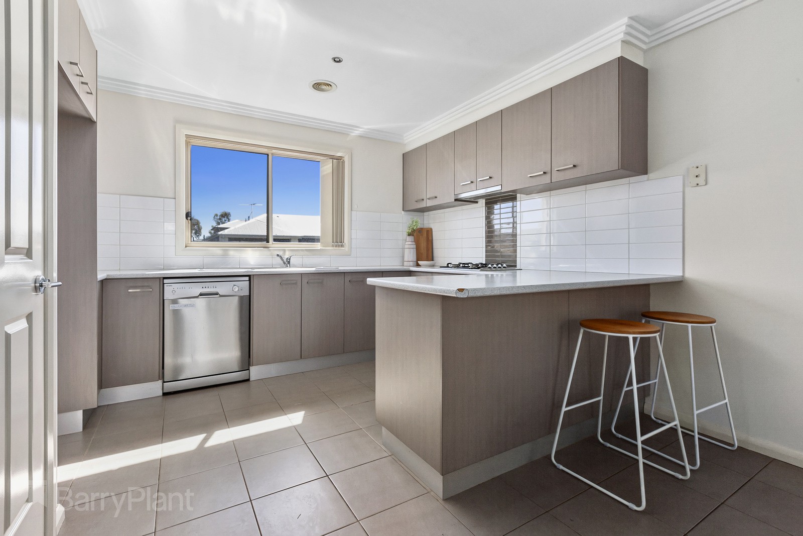 1 Carina Court, Point Cook, VIC 3030, Point Cook - Thumbnail 4