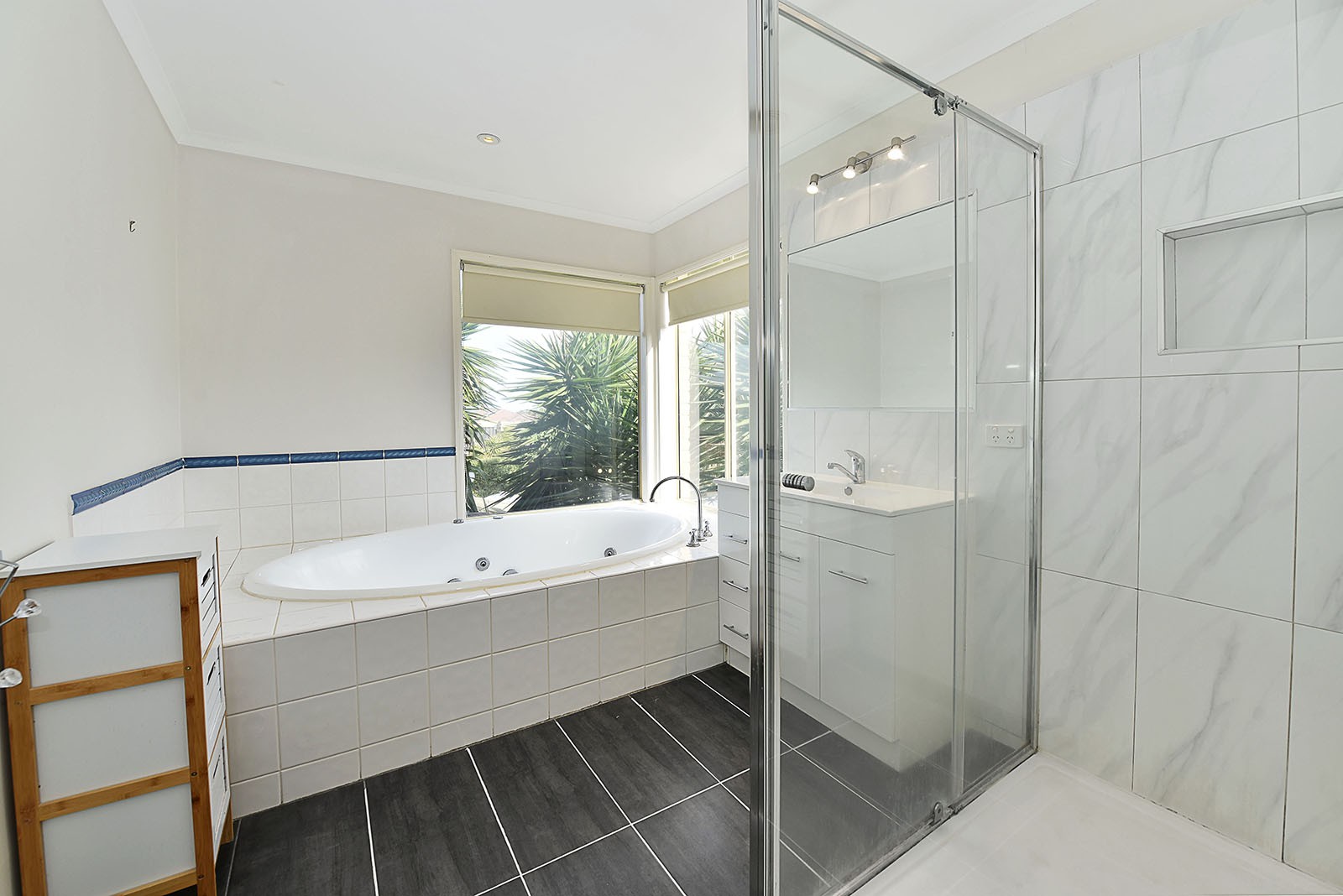 1 Castlehill Avenue, Greenvale, VIC 3059, Greenvale - Thumbnail 4