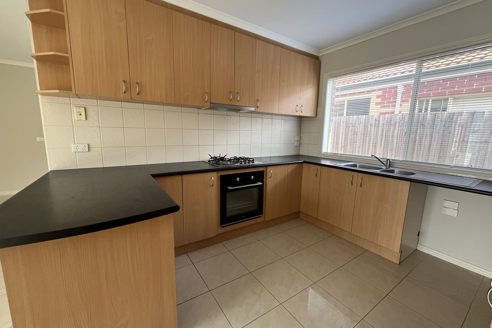 1 Champagne Way, Hillside, VIC 3037, Hillside - Thumbnail 6