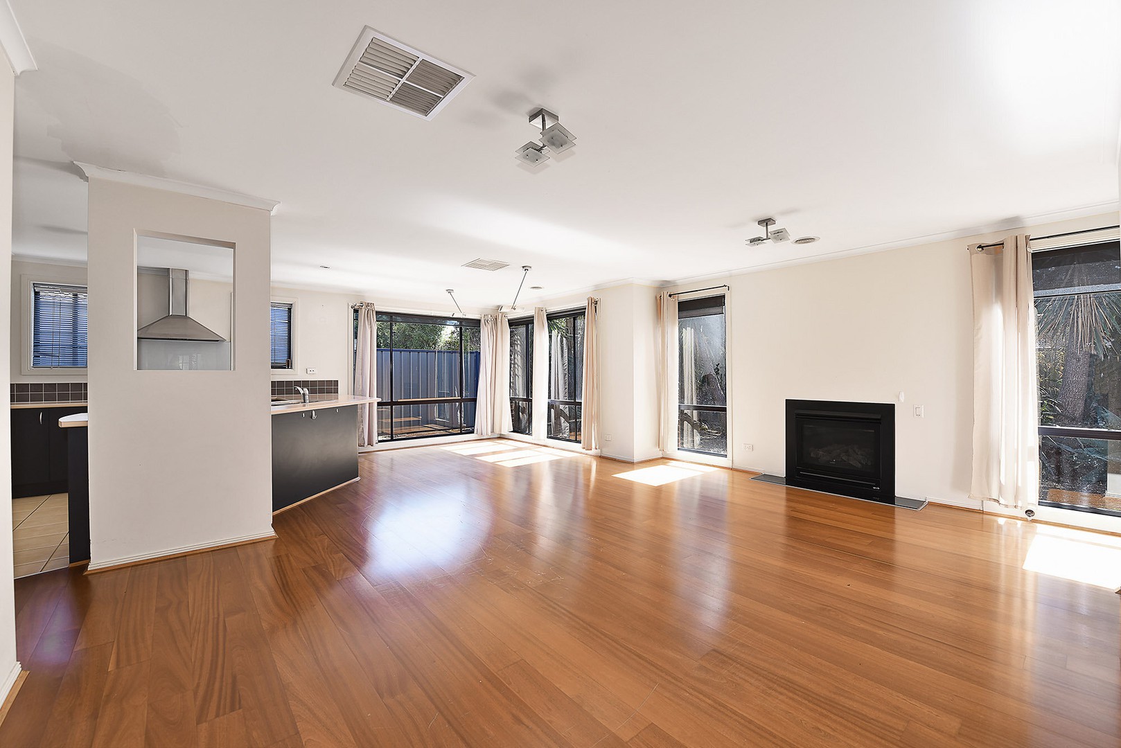 1 Clarian Street, Cairnlea, VIC 3023, Cairnlea - Thumbnail 4