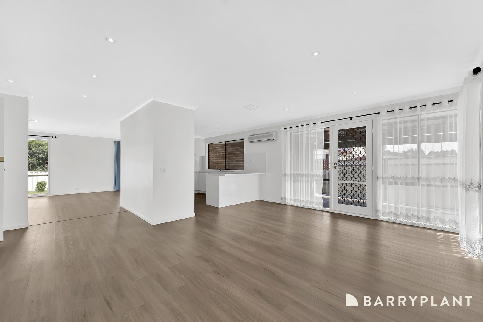1 Clement Court, Mill Park, VIC 3082, Mill Park - Thumbnail 2