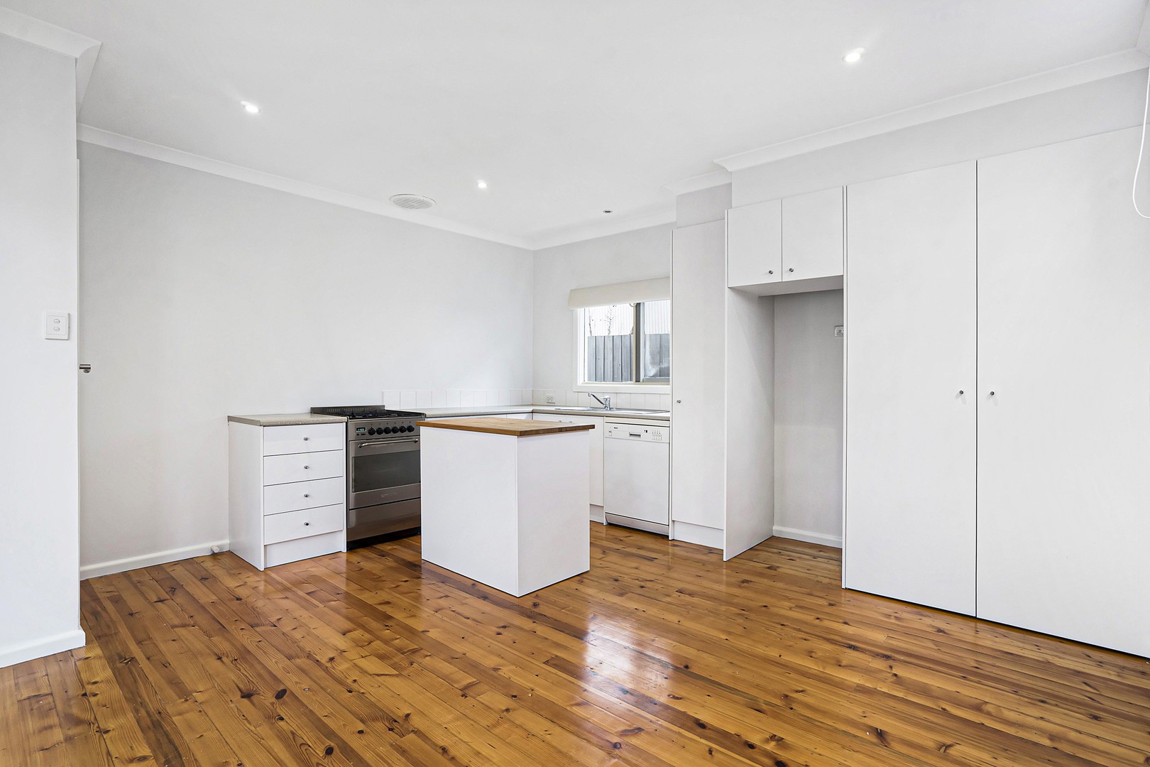 1 Closter Avenue, Nunawading, VIC 3131, Nunawading - Thumbnail 2