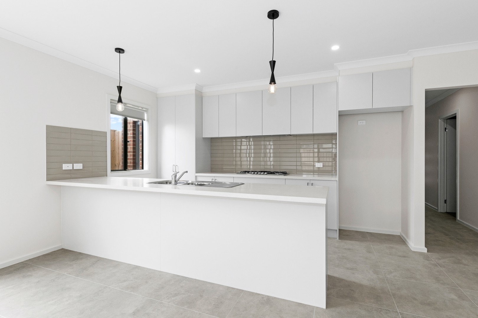 1 Cobain Way, Cranbourne East, VIC 3977 - Thumbnail 2 - 23/03/2022