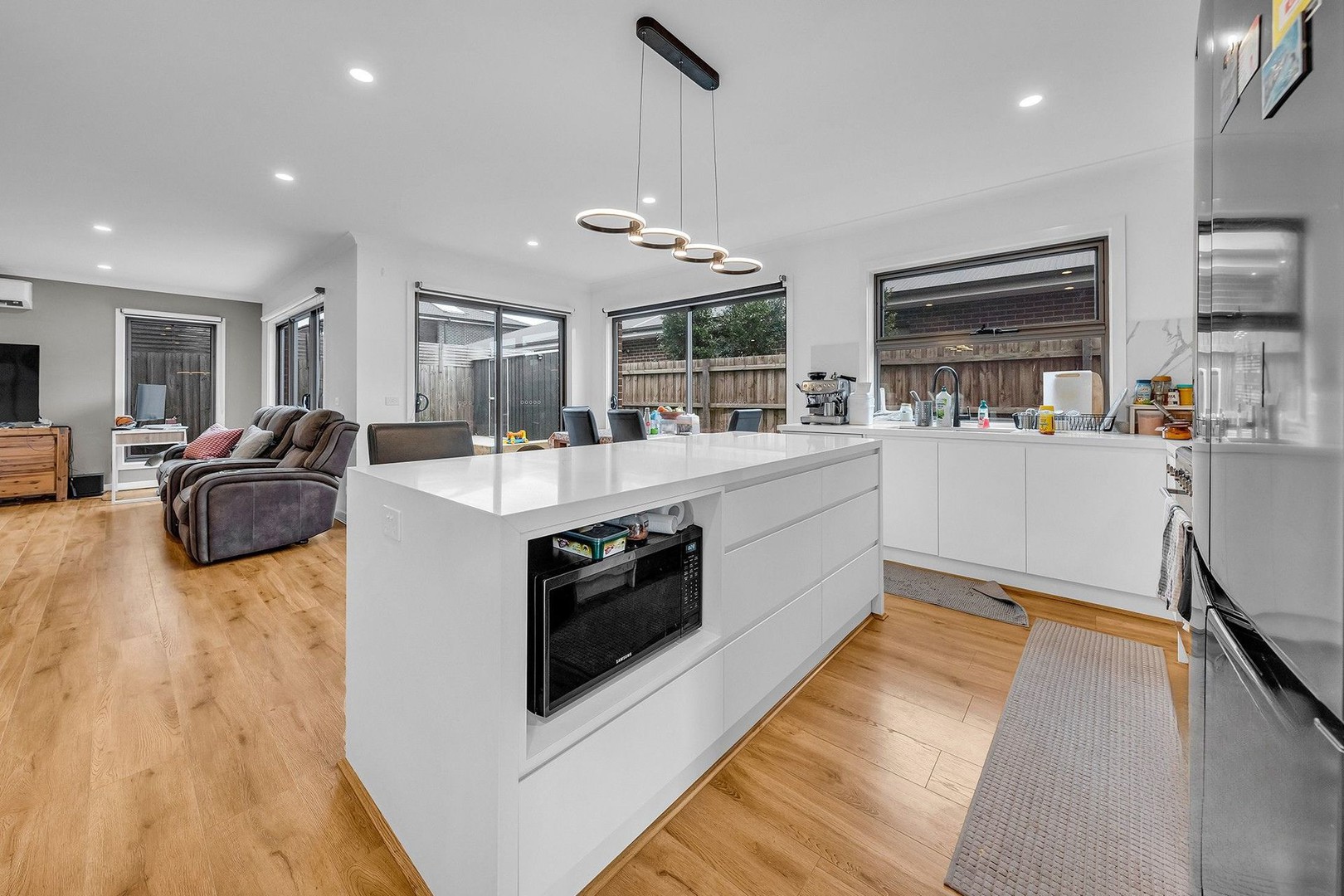1 Cobblefield Street, Aintree, VIC 3336, Aintree - Thumbnail 4