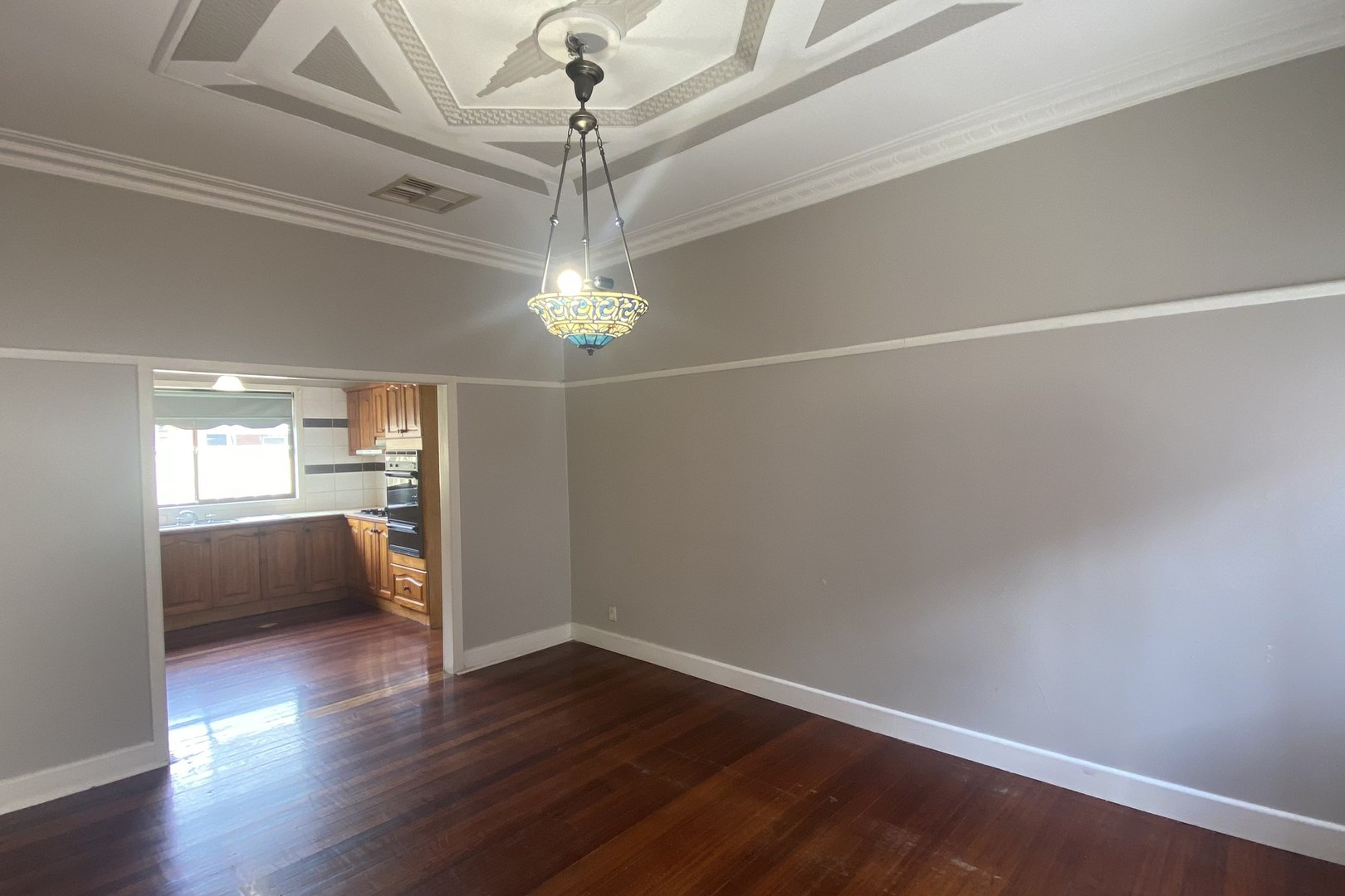 1 Compton Street, Reservoir, VIC 3073 - Thumbnail 2 - 17/11/2021
