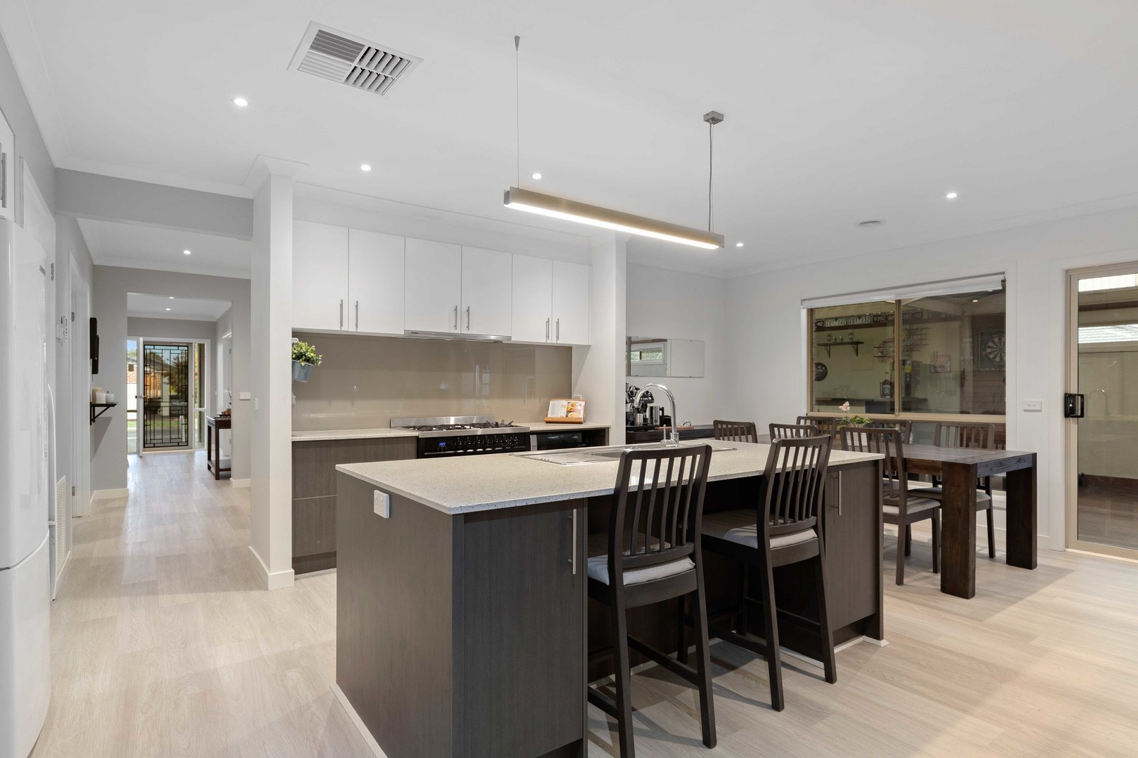 1 Connor Drive, Burnside Heights, VIC 3023, Burnside Heights - Thumbnail 4