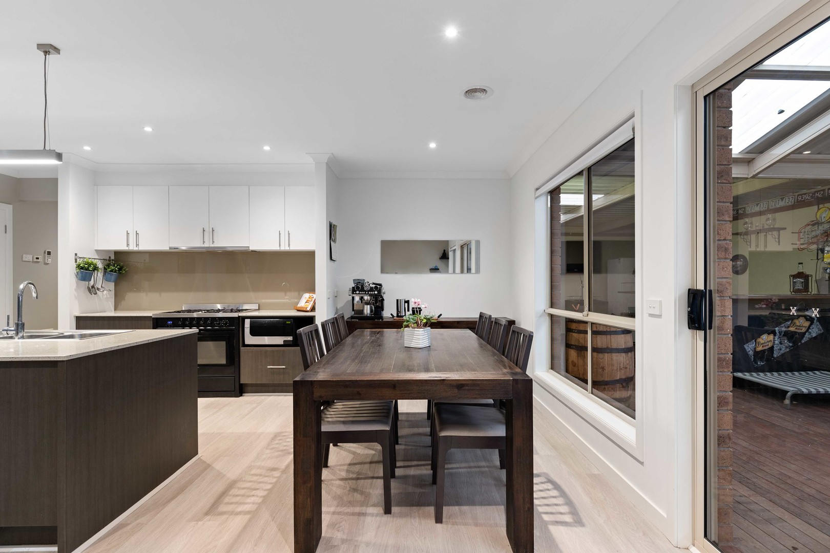 1 Connor Drive, Burnside Heights, VIC 3023, Burnside Heights - Thumbnail 5