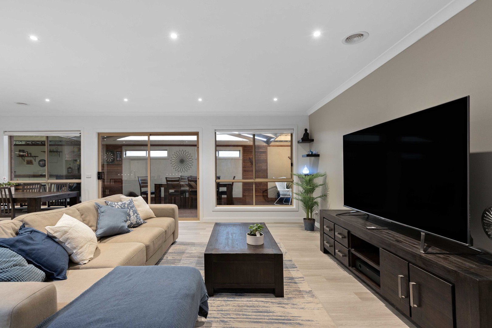1 Connor Drive, Burnside Heights, VIC 3023, Burnside Heights - Thumbnail 6