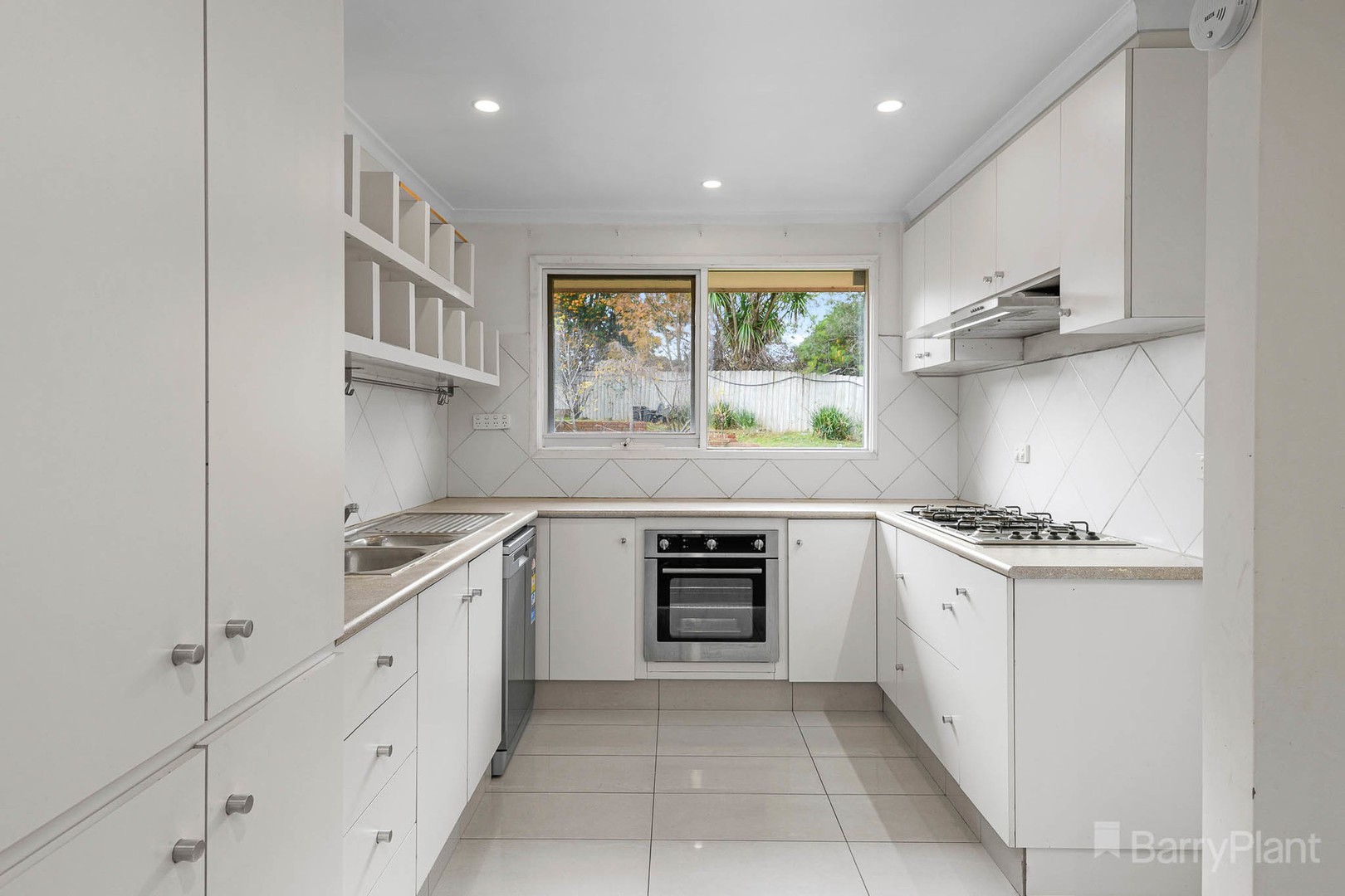1 Coral Gum Court, Narre Warren, VIC 3805, Narre Warren - Thumbnail 2